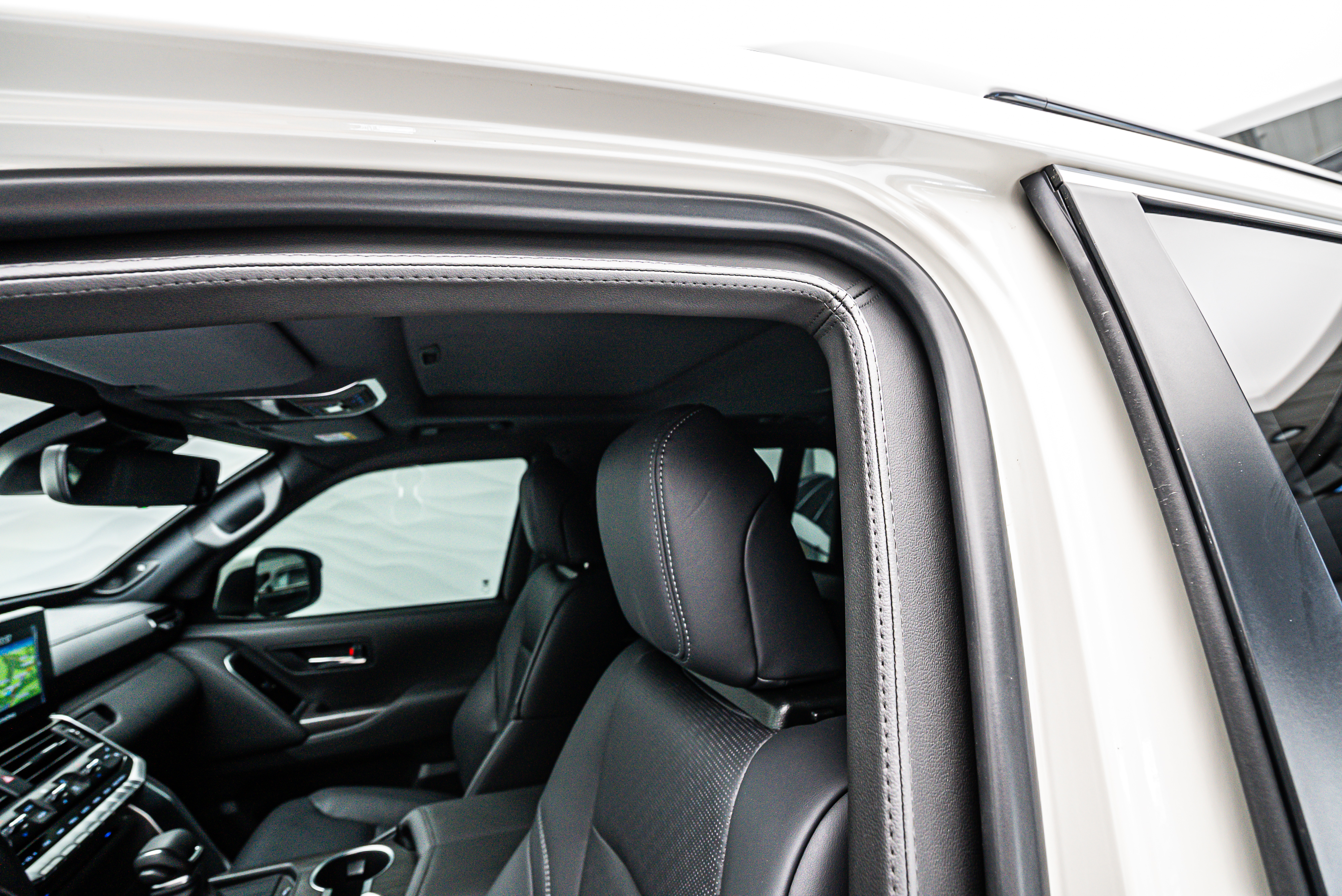 2025 Toyota Land Cruiser 300 3.5 Armored B6, 12/20