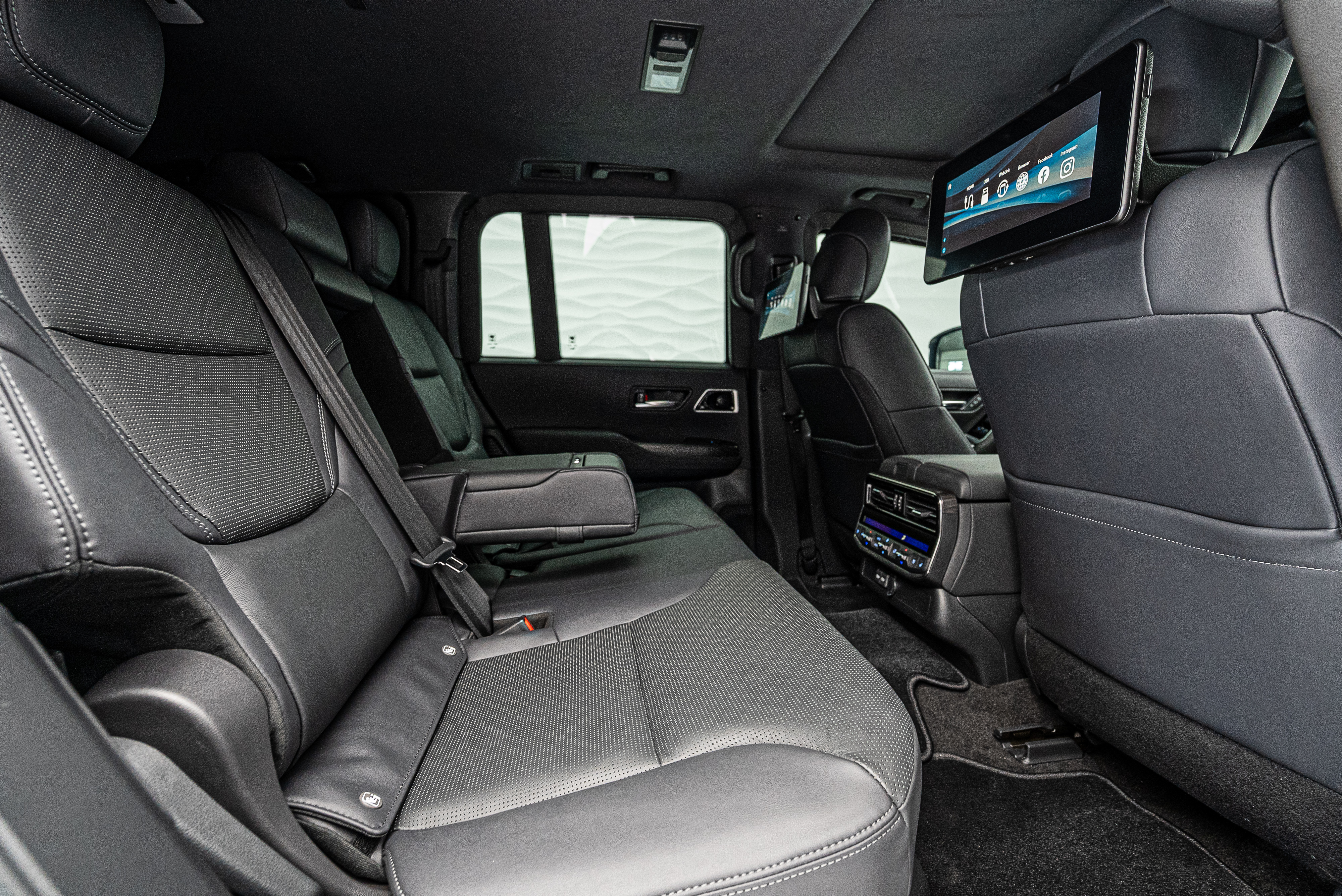 2025 Toyota Land Cruiser 300 3.5 Armored B6, 18/20
