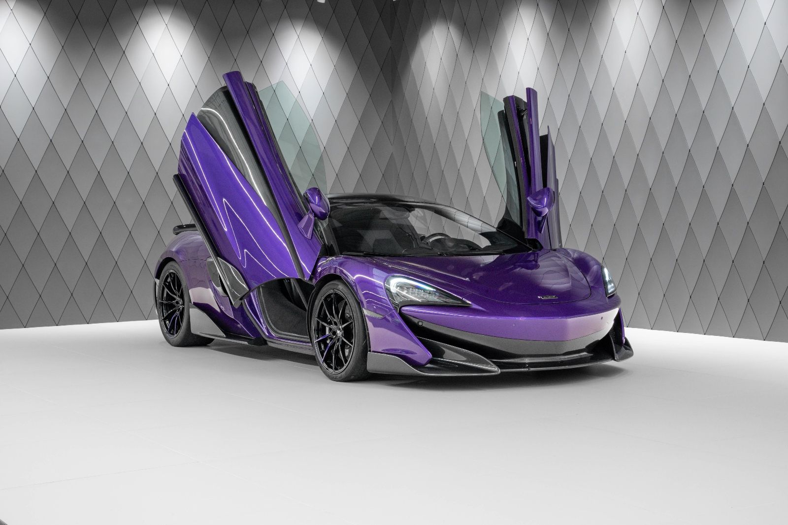 2021 McLaren 600LT Spider, 3/20