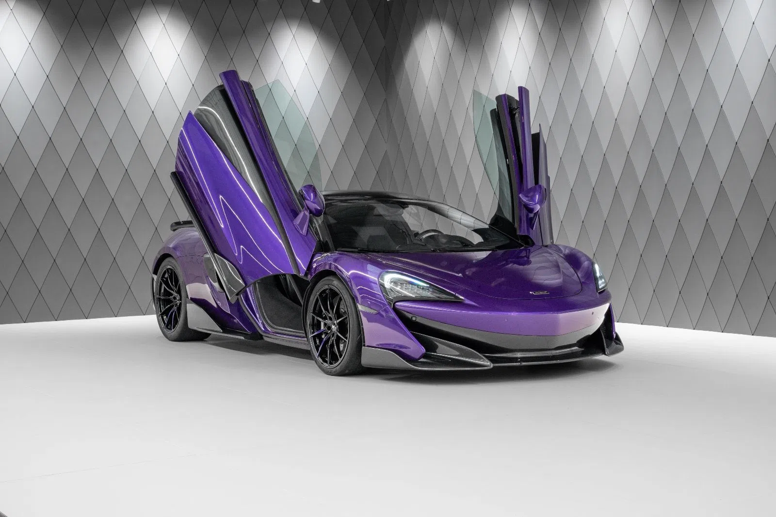 2021 McLaren 600LT Spider for sale, exterior, Mauvine Blue