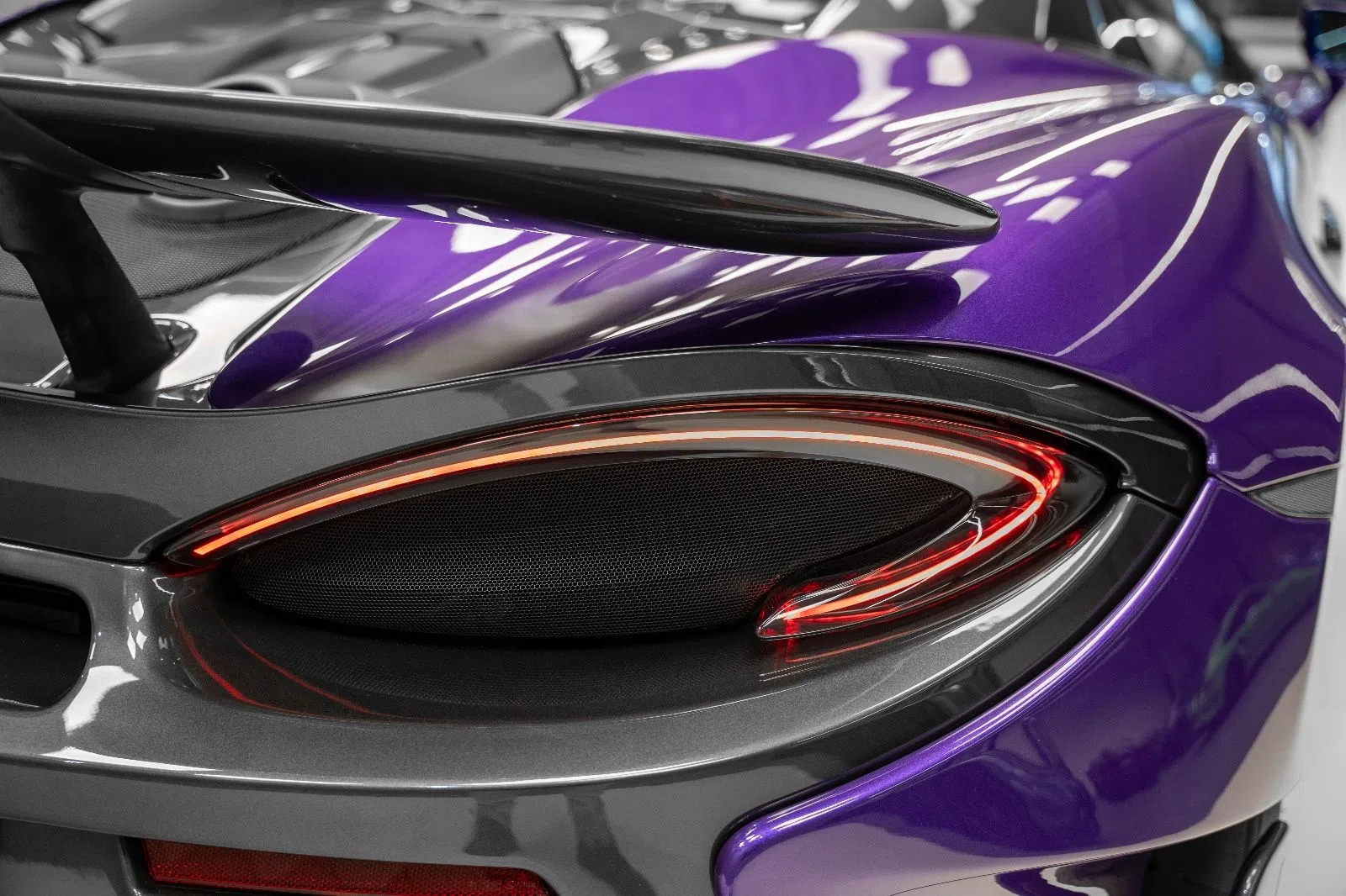 2021 McLaren 600LT Spider for sale, exterior, Mauvine Blue