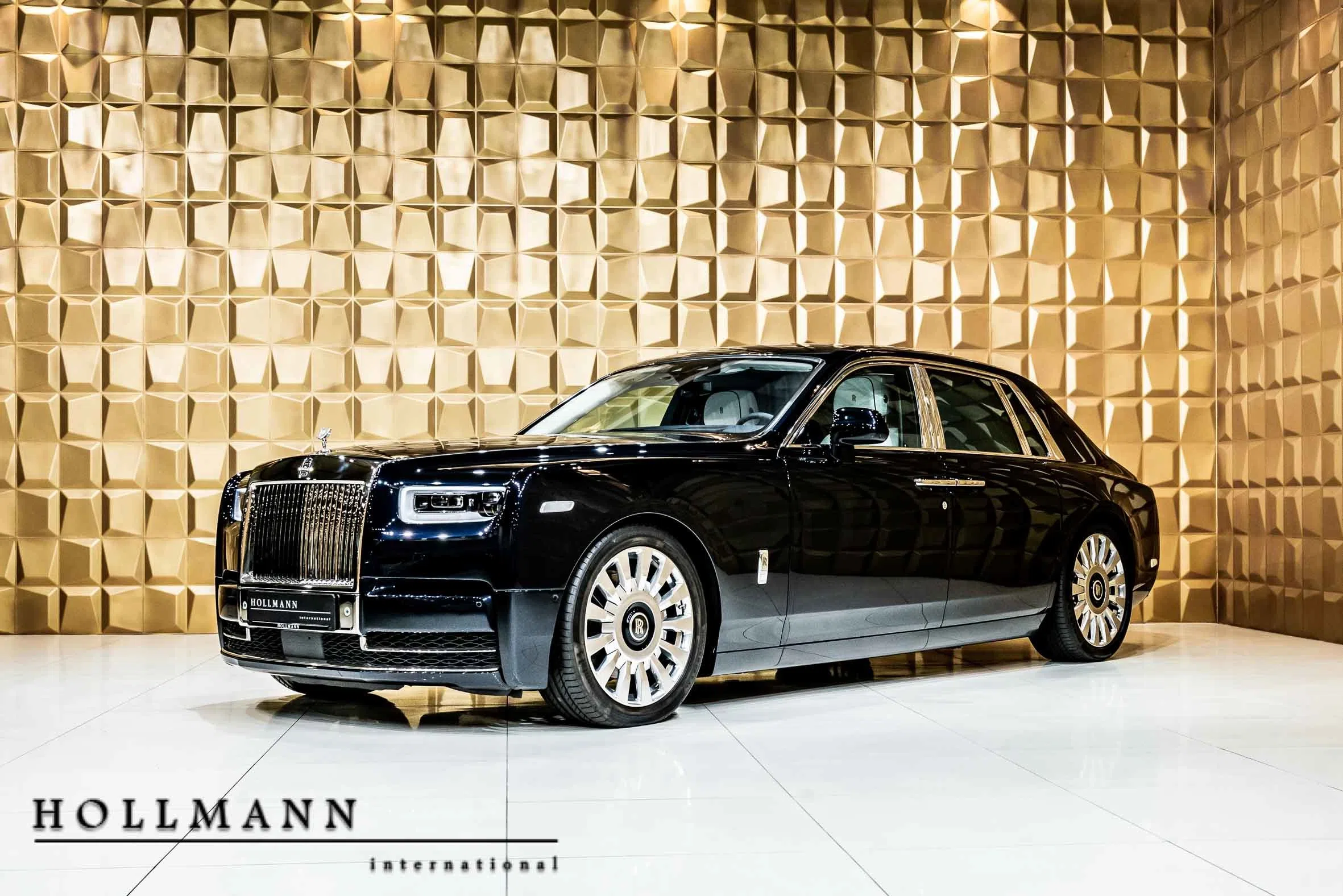 2019 Rolls-Royce Phantom VIII for sale, exterior, Saphire Black