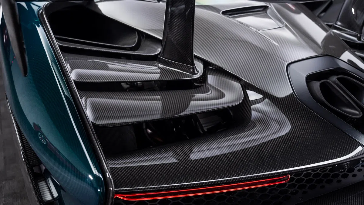 2019 McLaren Senna for sale, exterior, Green Carbon Fiber | Black Carbon Fiber