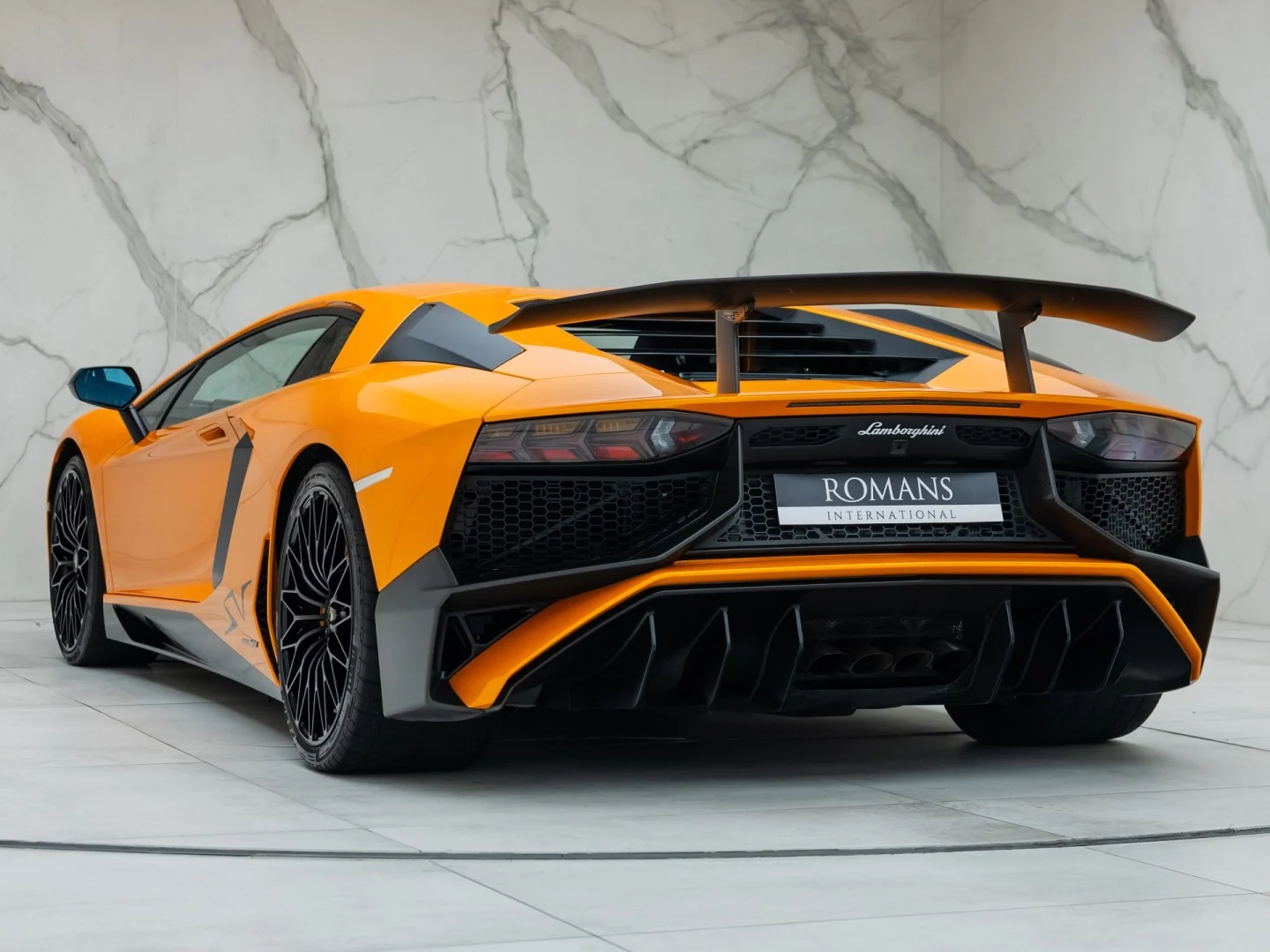 2015 Lamborghini Aventador LP 750-4 SV, 34/38