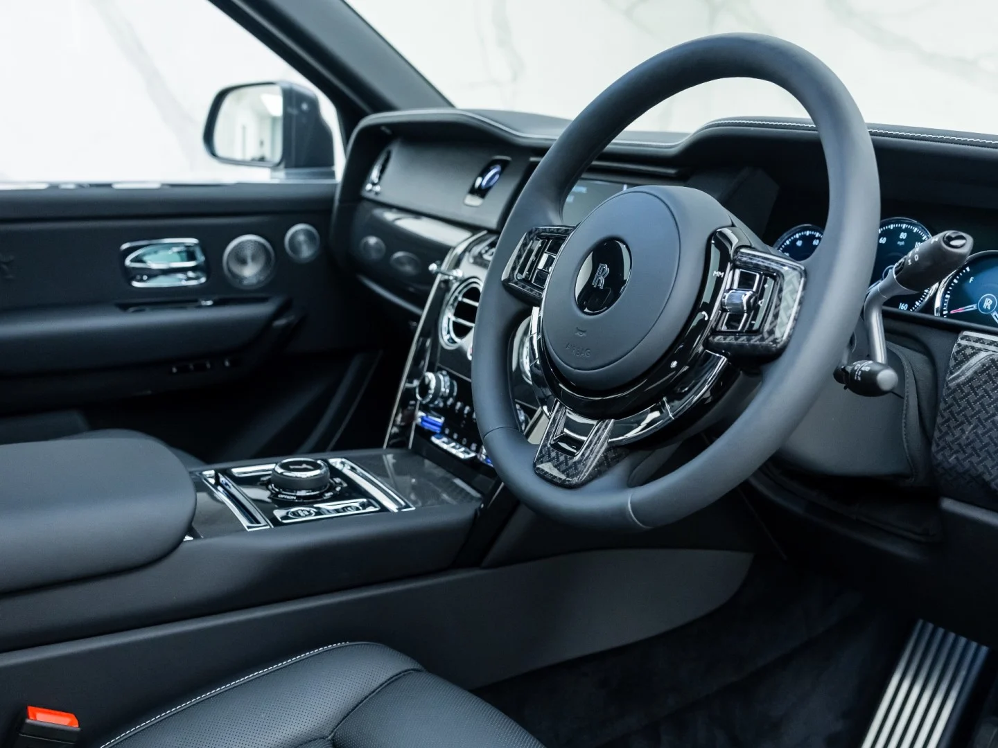 2022 ROLLS-ROYCE CULLINAN BLACK BADGE, 5/20