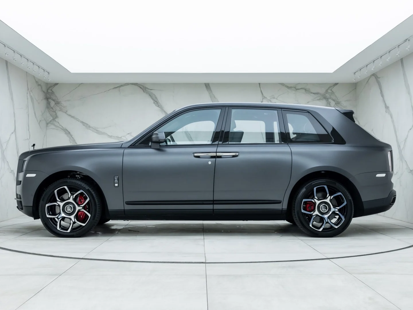 2022 ROLLS-ROYCE CULLINAN BLACK BADGE, 9/20