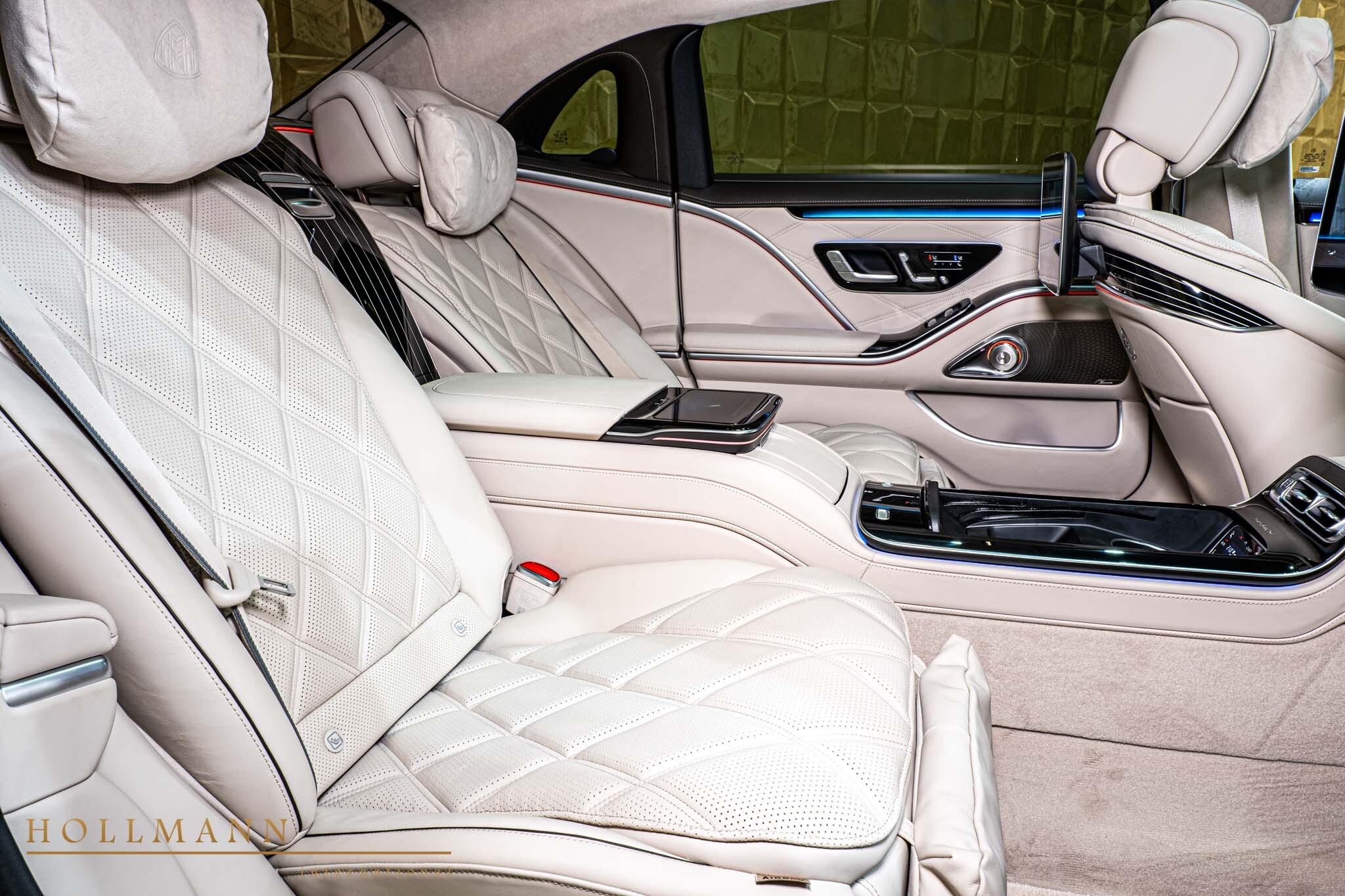 2025 Mercedes-Benz Maybach S 680, 2/19