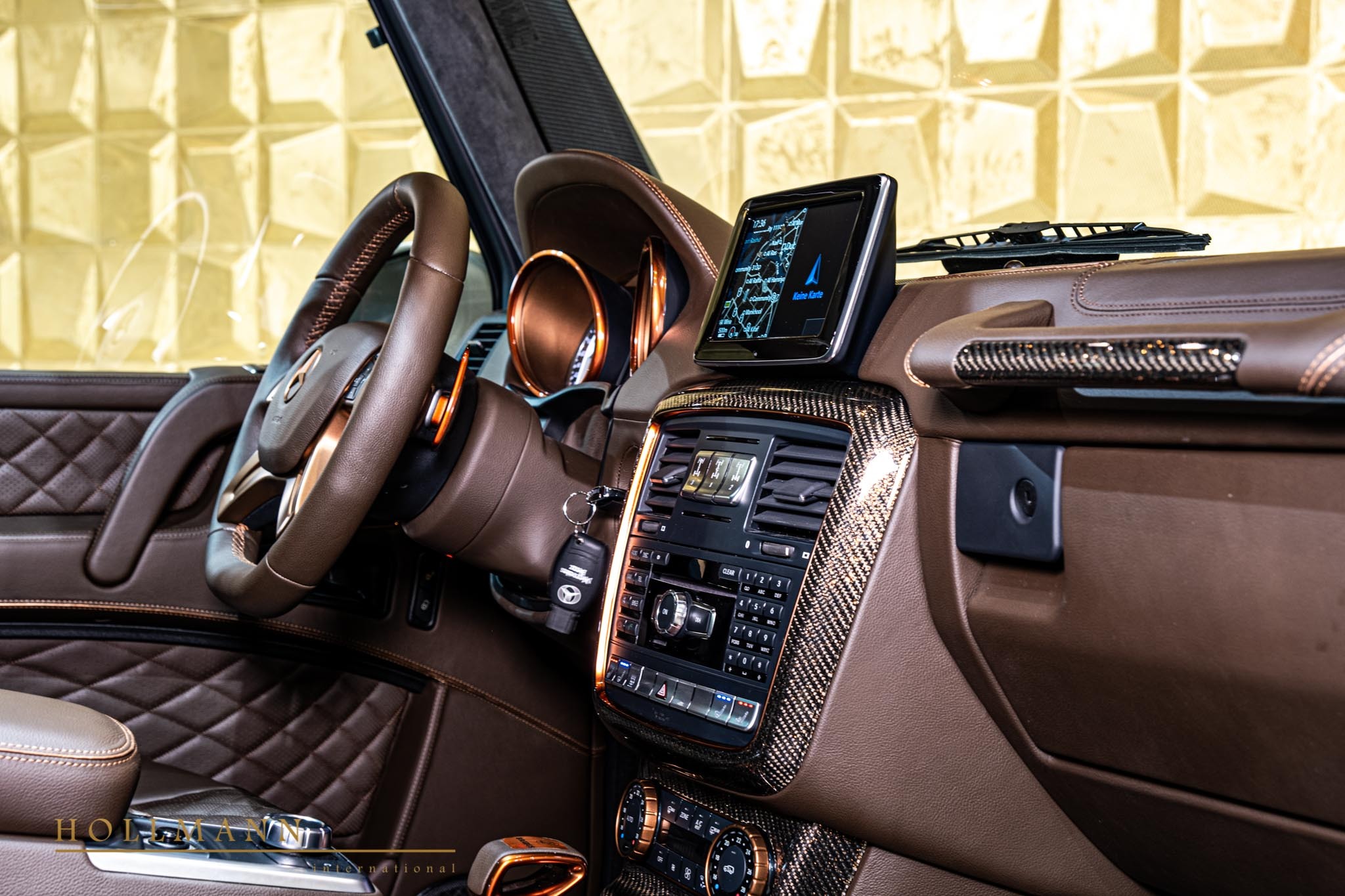 2015 BRABUS G 700 6x6, 3/16