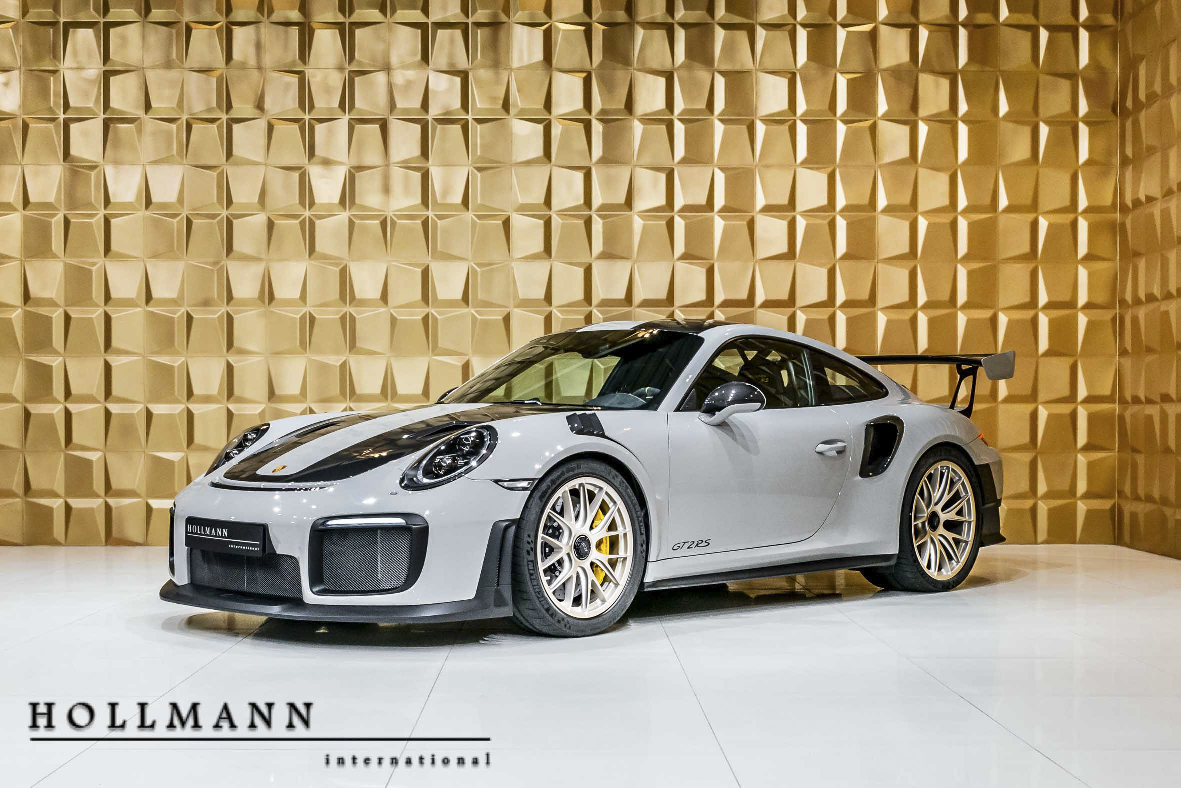 2019 Porsche 911 GT2 RS WEISSACH PACKAGE