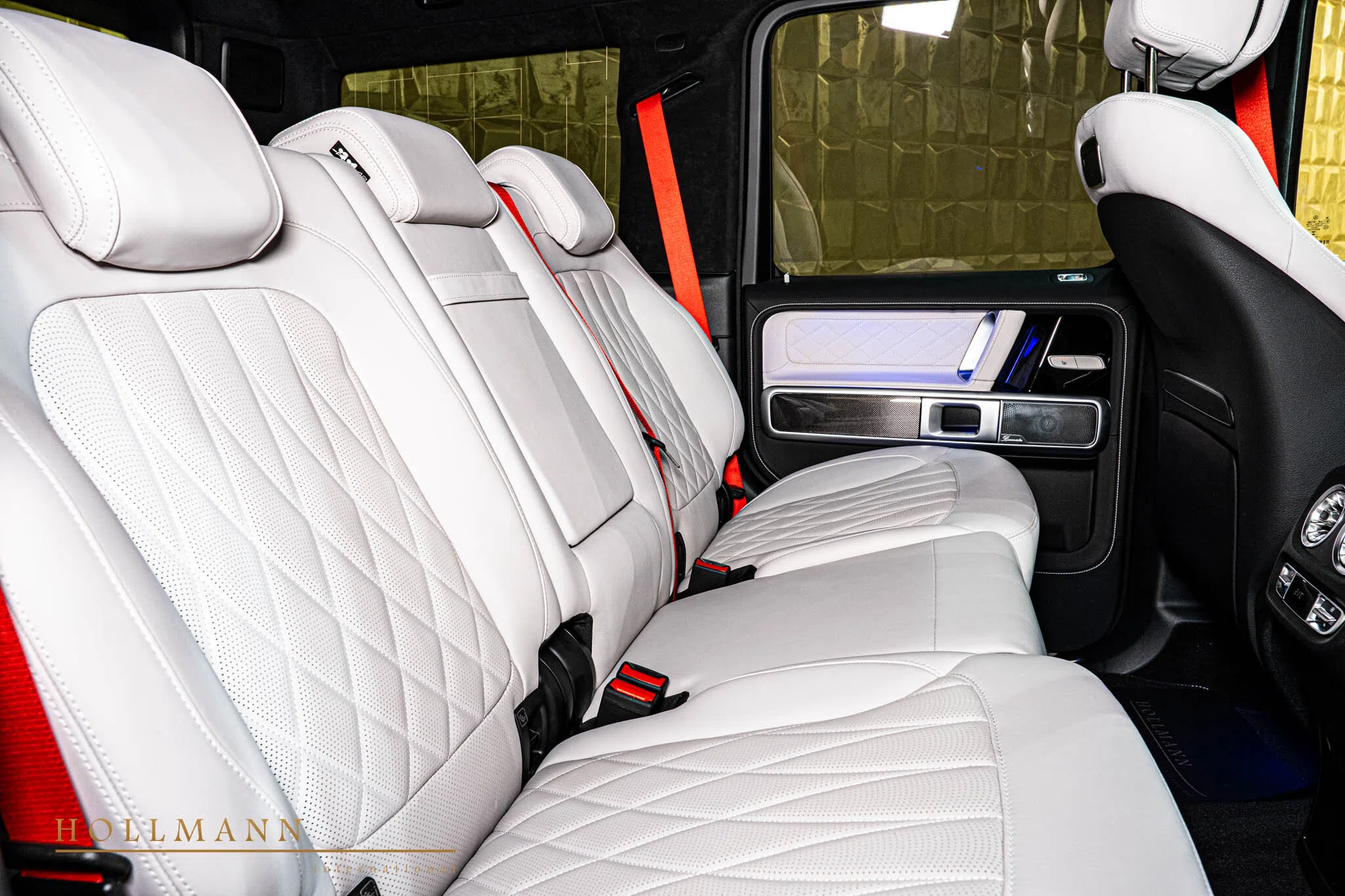 2024 Mercedes-Benz G 63 AMG 4x4² Squared interior, seats, Platinum White