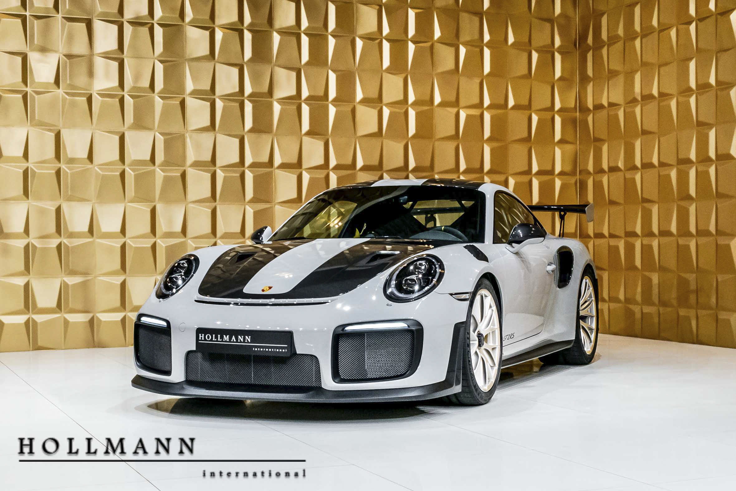 2019 Porsche 911 GT2 RS WEISSACH PACKAGE, 6/14