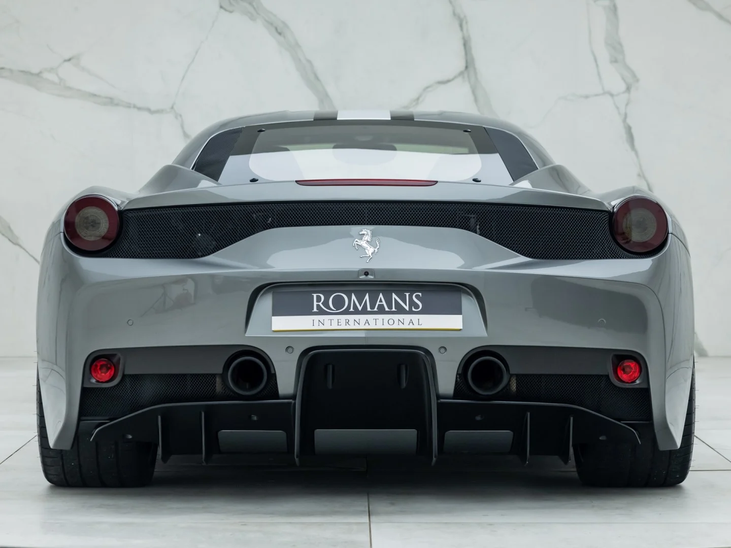 2015 Ferrari 458 Speciale, 9/16