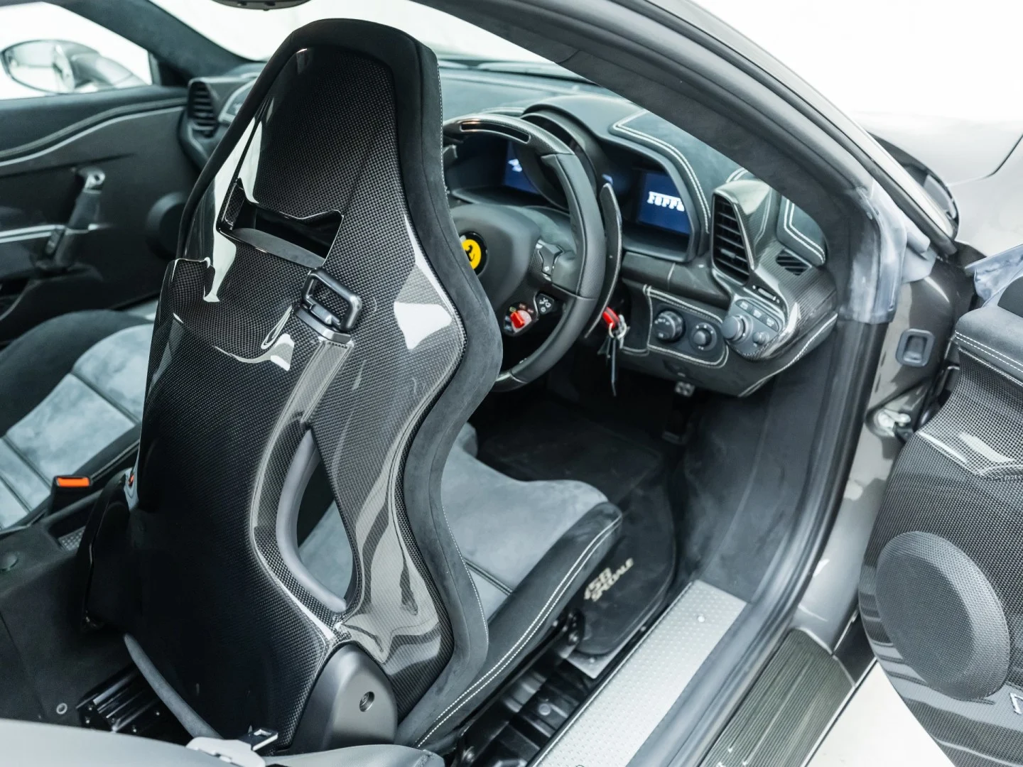 2015 Ferrari 458 Speciale, 4/20