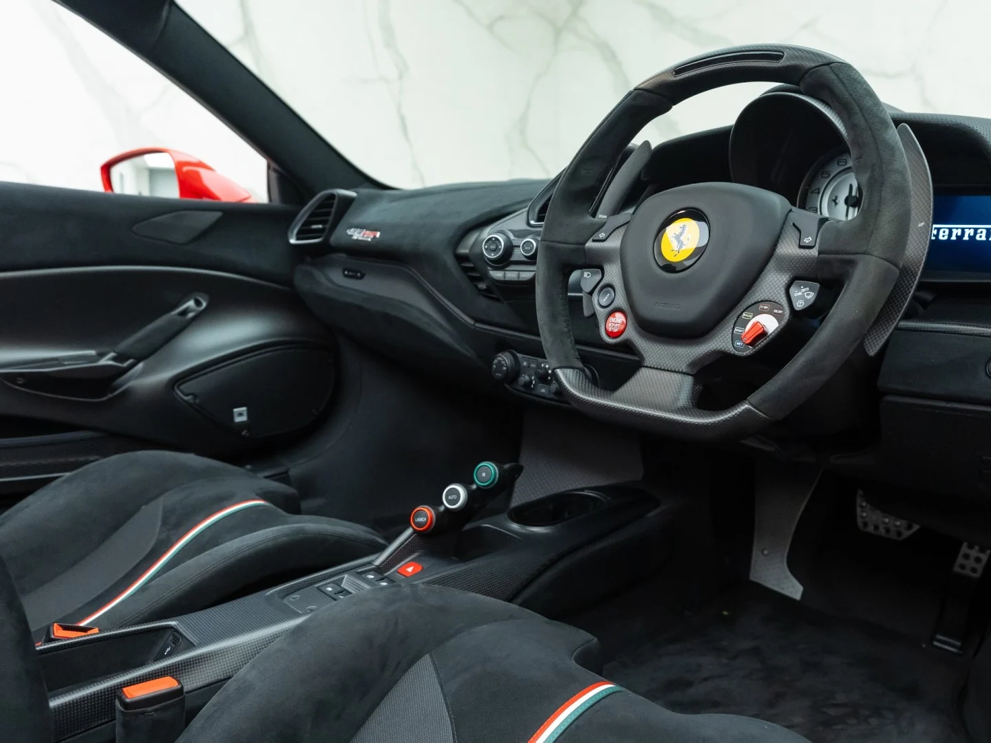 2020 Ferrari 488 Pista Spider, 2/20