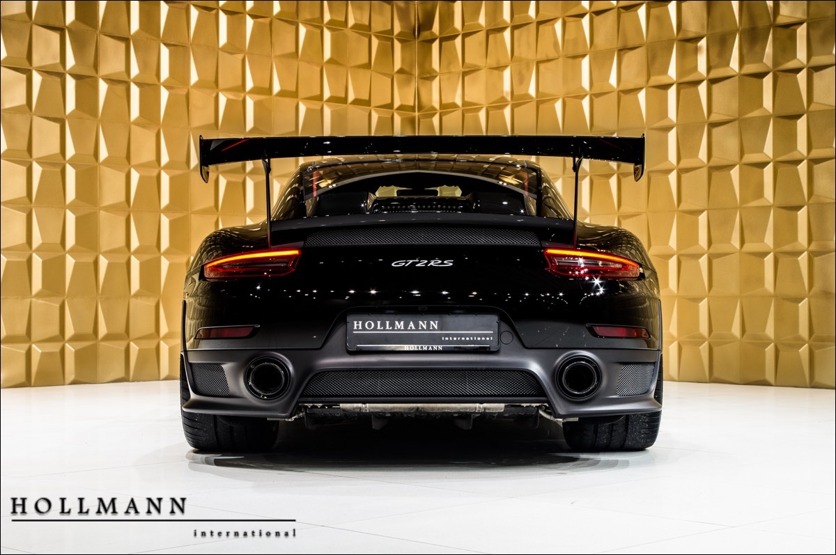 2019 Porsche 911 GT2 RS WEISSACH PACKAGE, 2/19