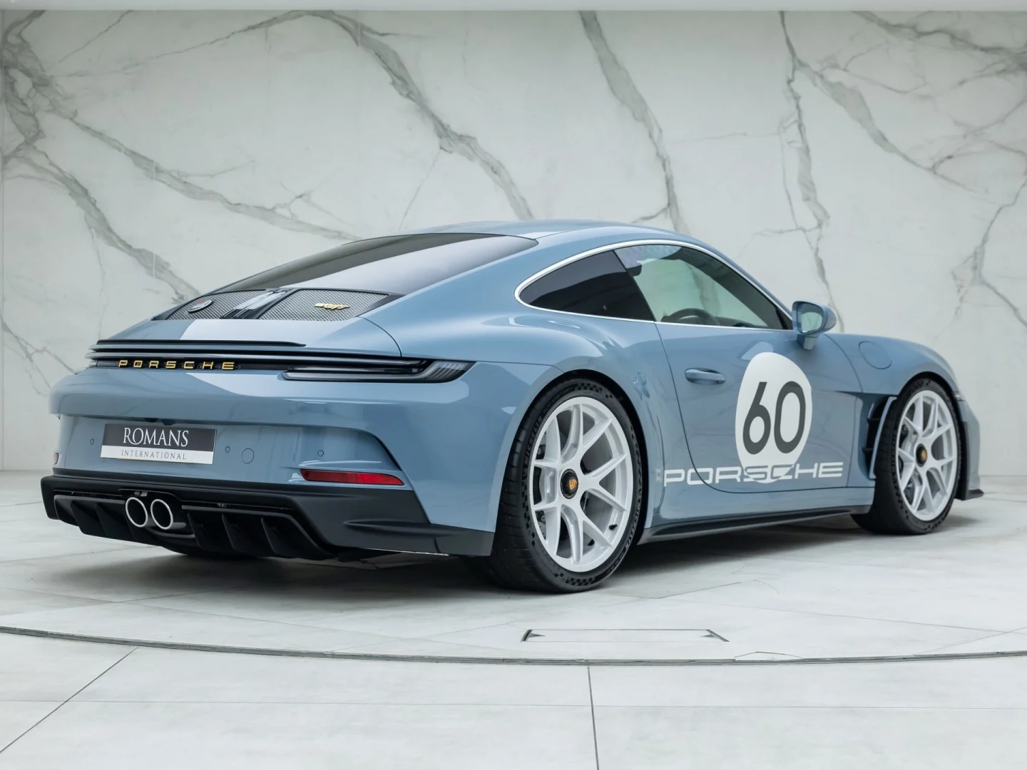 2024 Porsche 911 S/T, 17/20