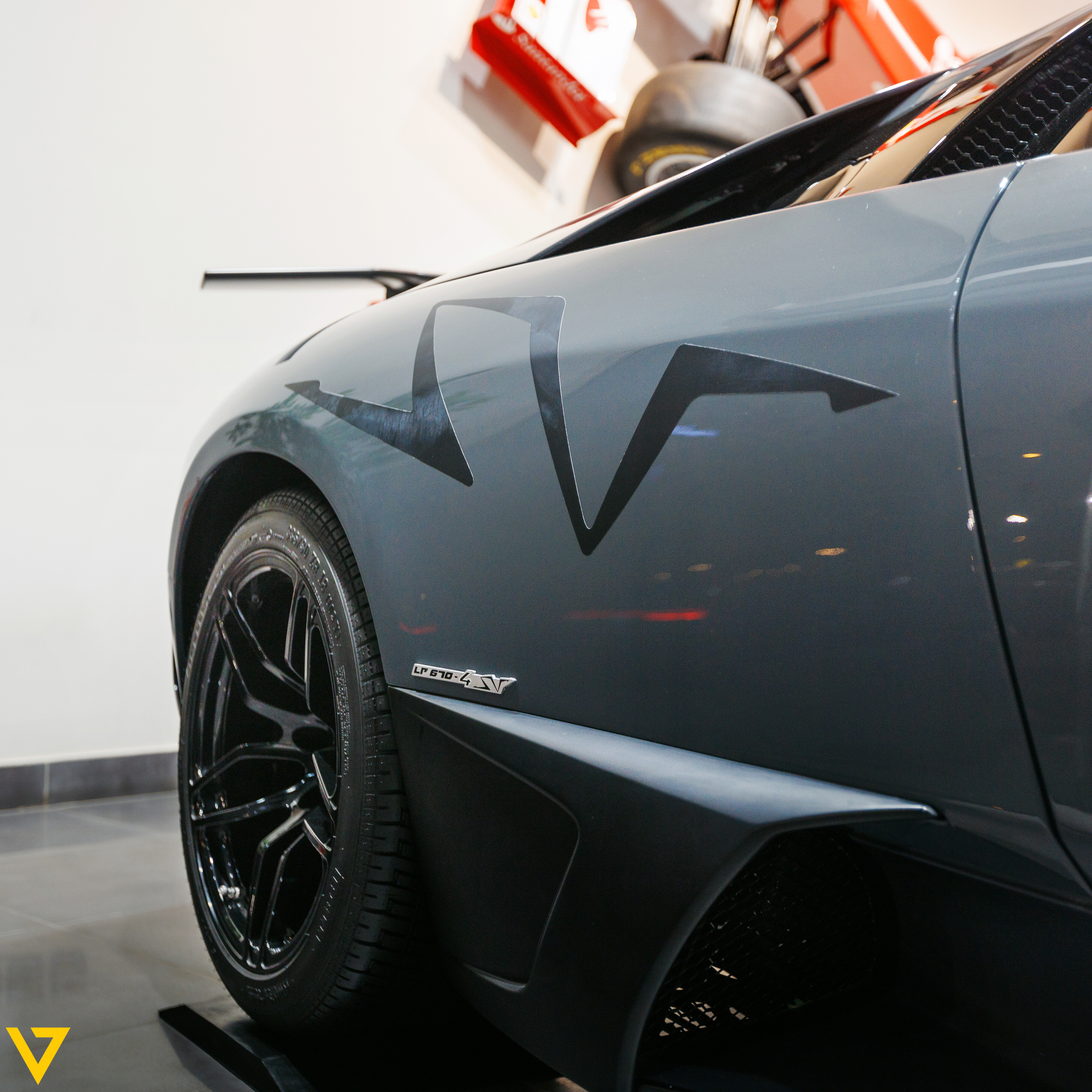 2010 Lamborghini Murcielago SV, 8/15