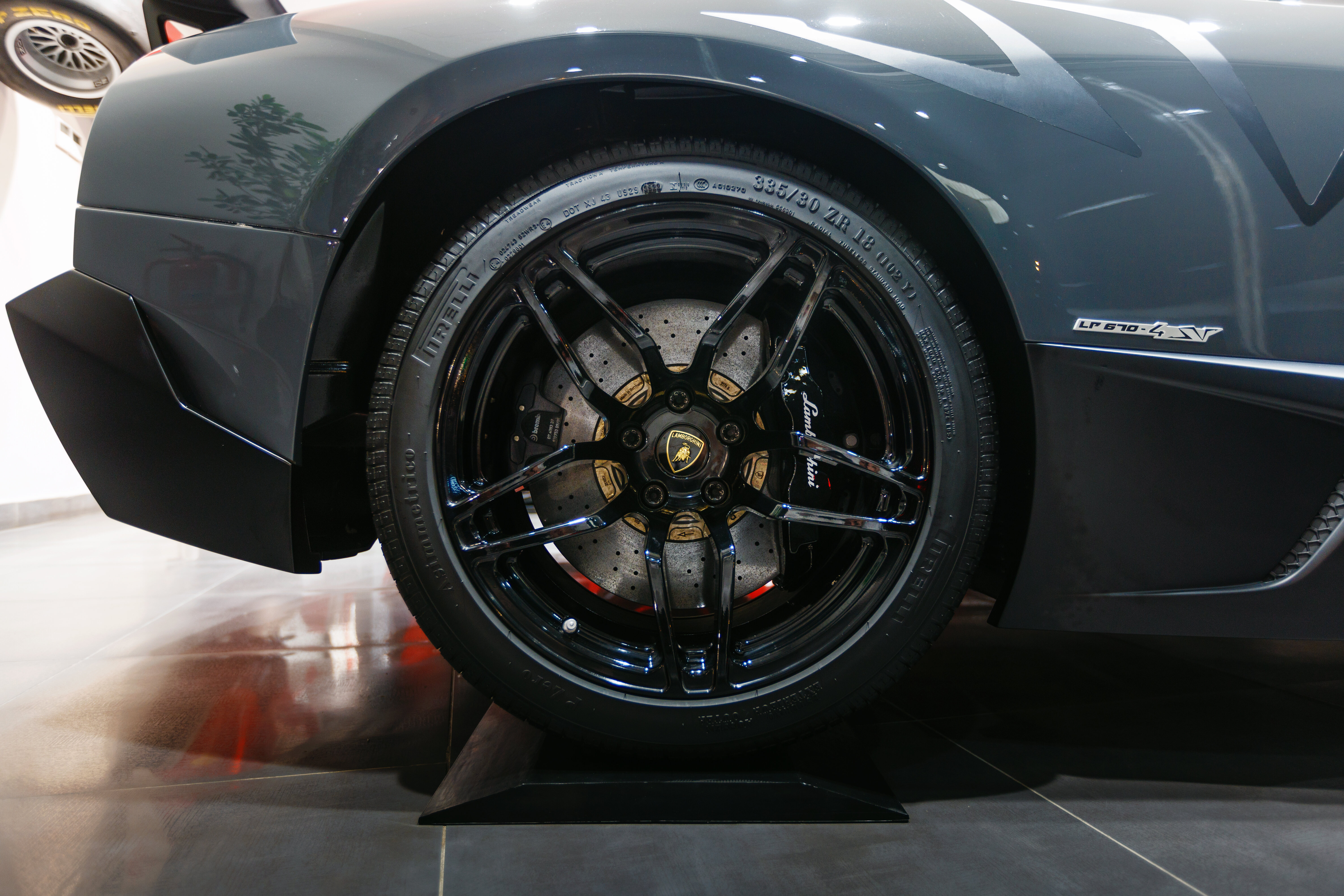 2010 Lamborghini Murcielago SV, 13/15