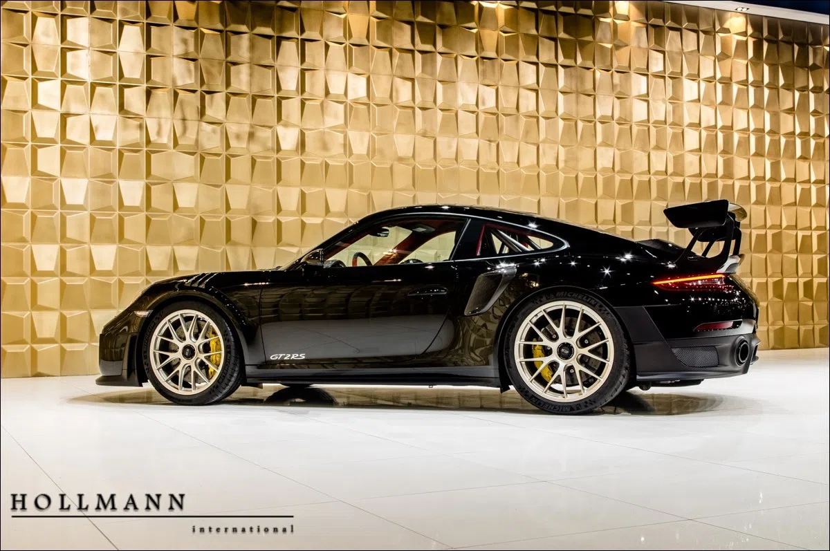 2019 Porsche 911 GT2 RS WEISSACH PACKAGE for sale, exterior, Black
