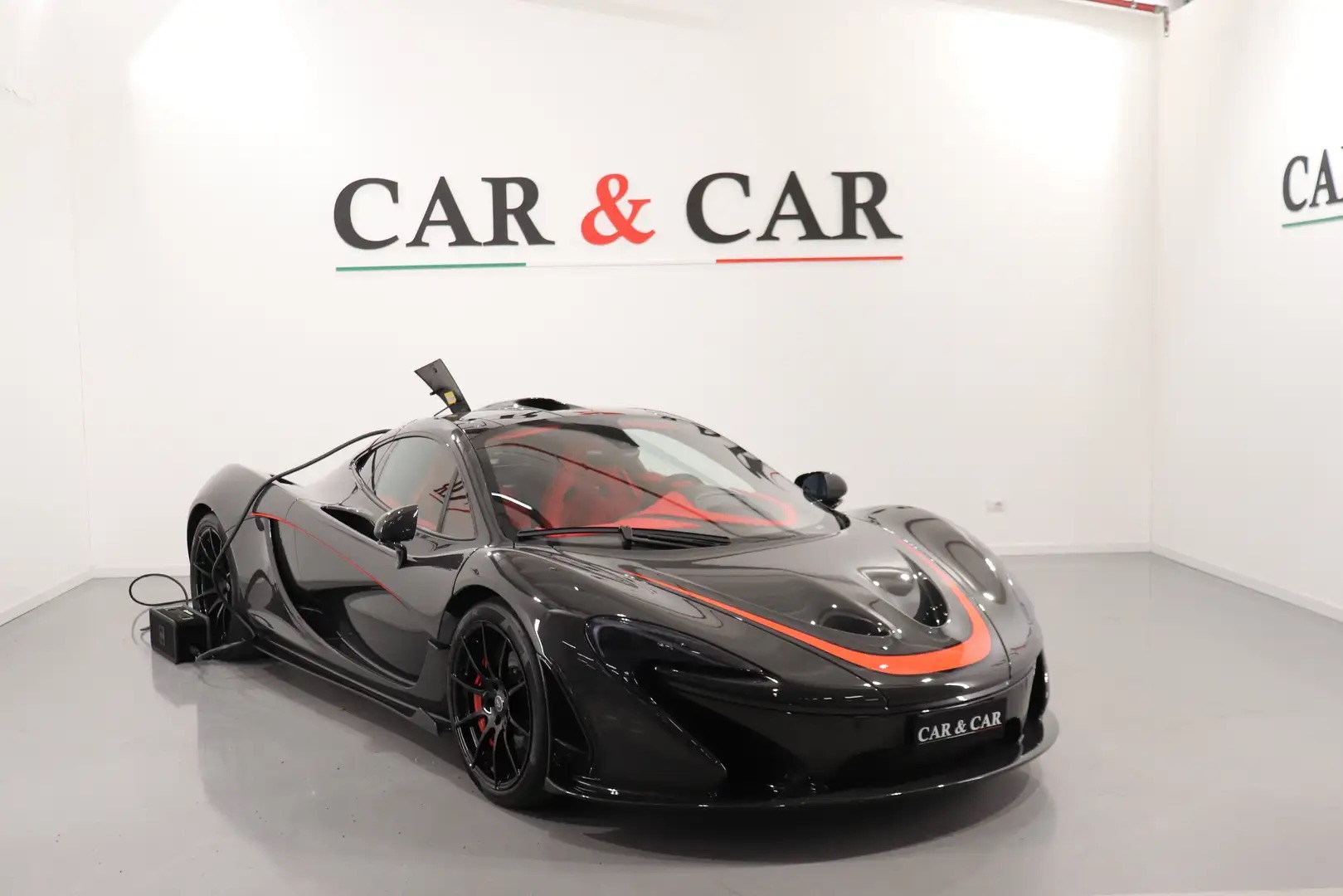 2014 McLaren P1, 2/14