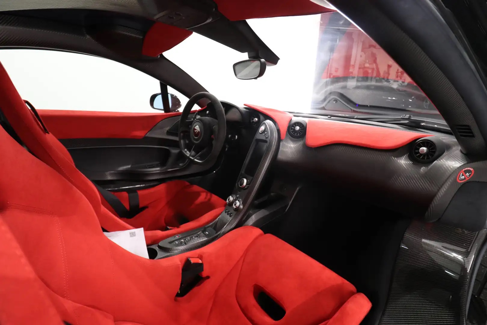 2014 McLaren P1, 13/14