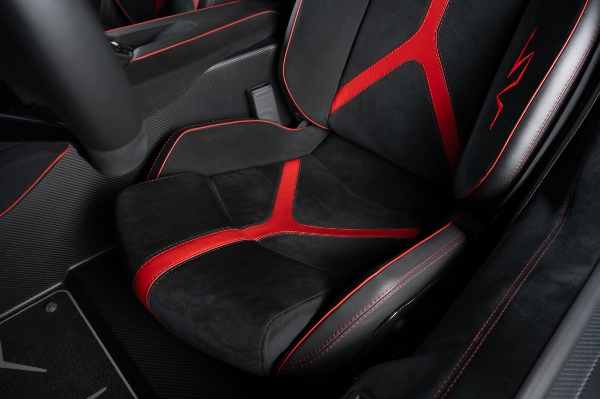 2017 Lamborghini Aventador SV Coupé, 16/37