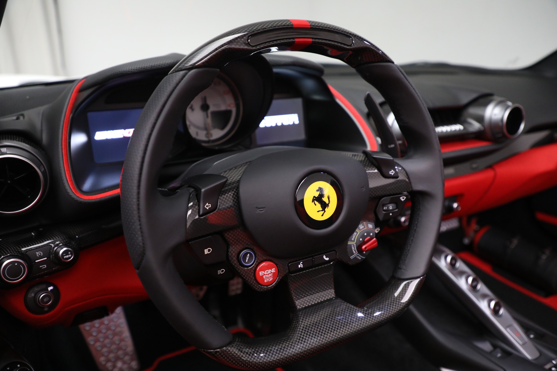 2022 Ferrari 812 GTS Tailor Made, 15/20