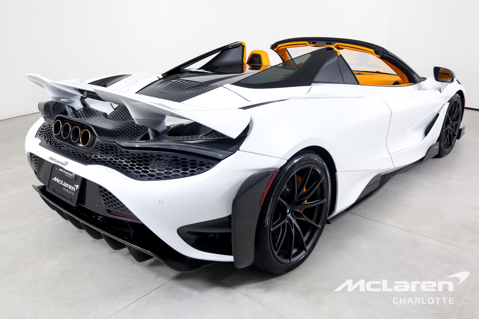 2022 McLaren 765LT Spider, 8/20