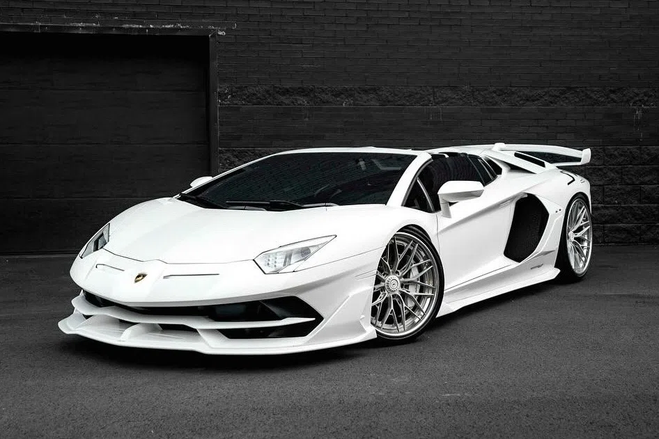 2020 Lamborghini Aventador SVJ Roadster