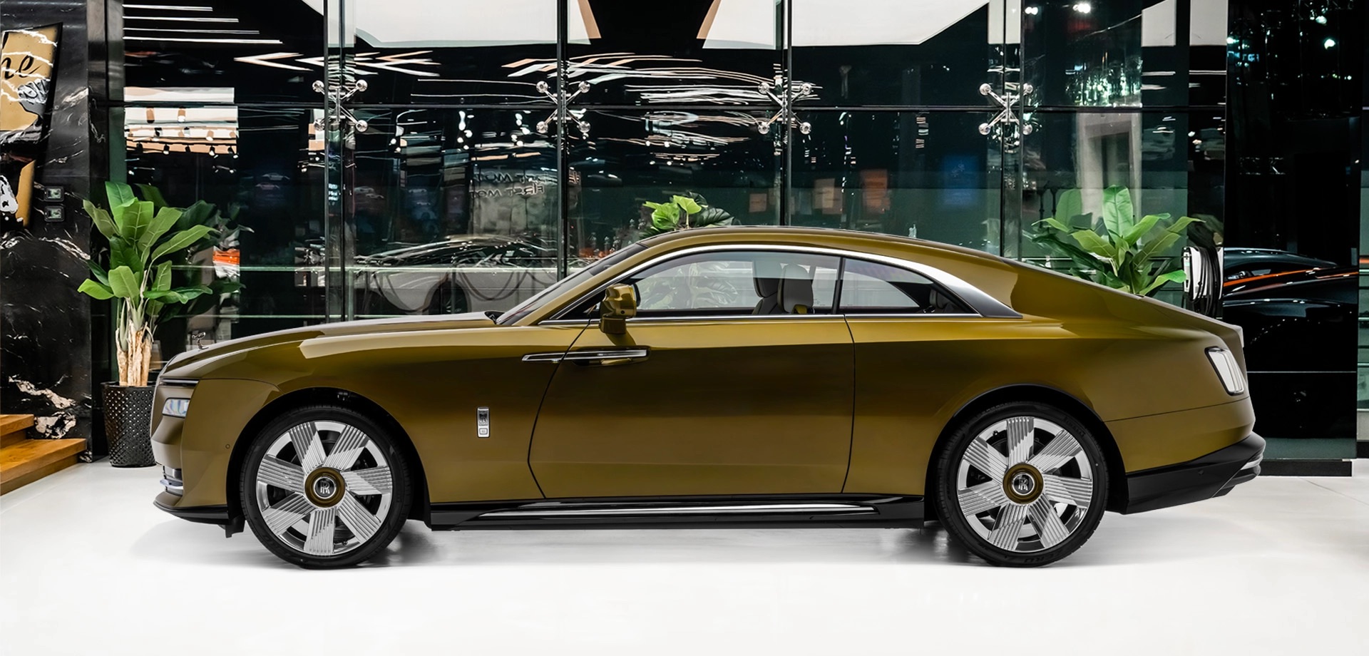 2024 Rolls-Royce Spectre, 2/18