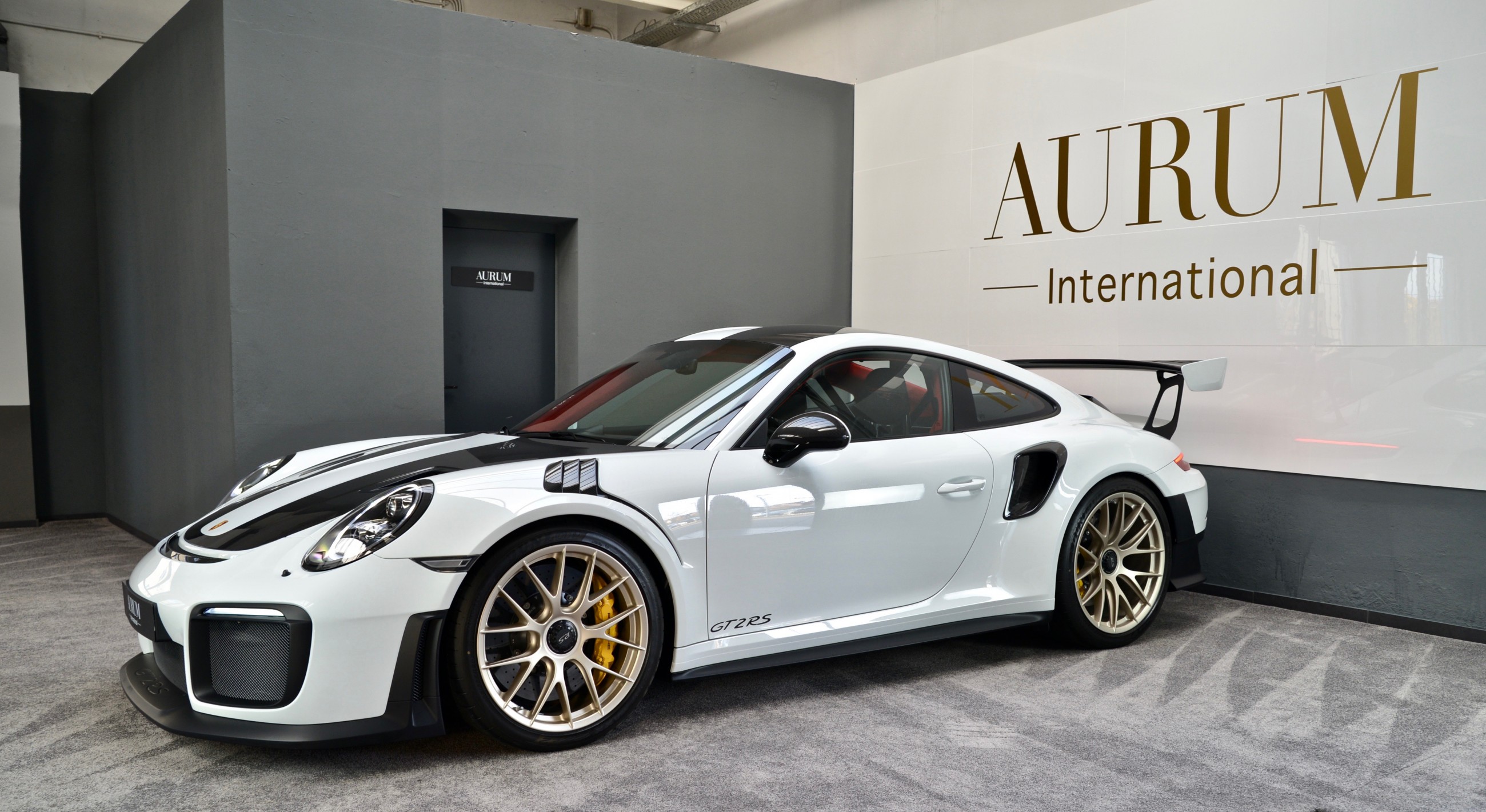 2018 Porsche 911 GT2 RS WEISSACH PACKAGE