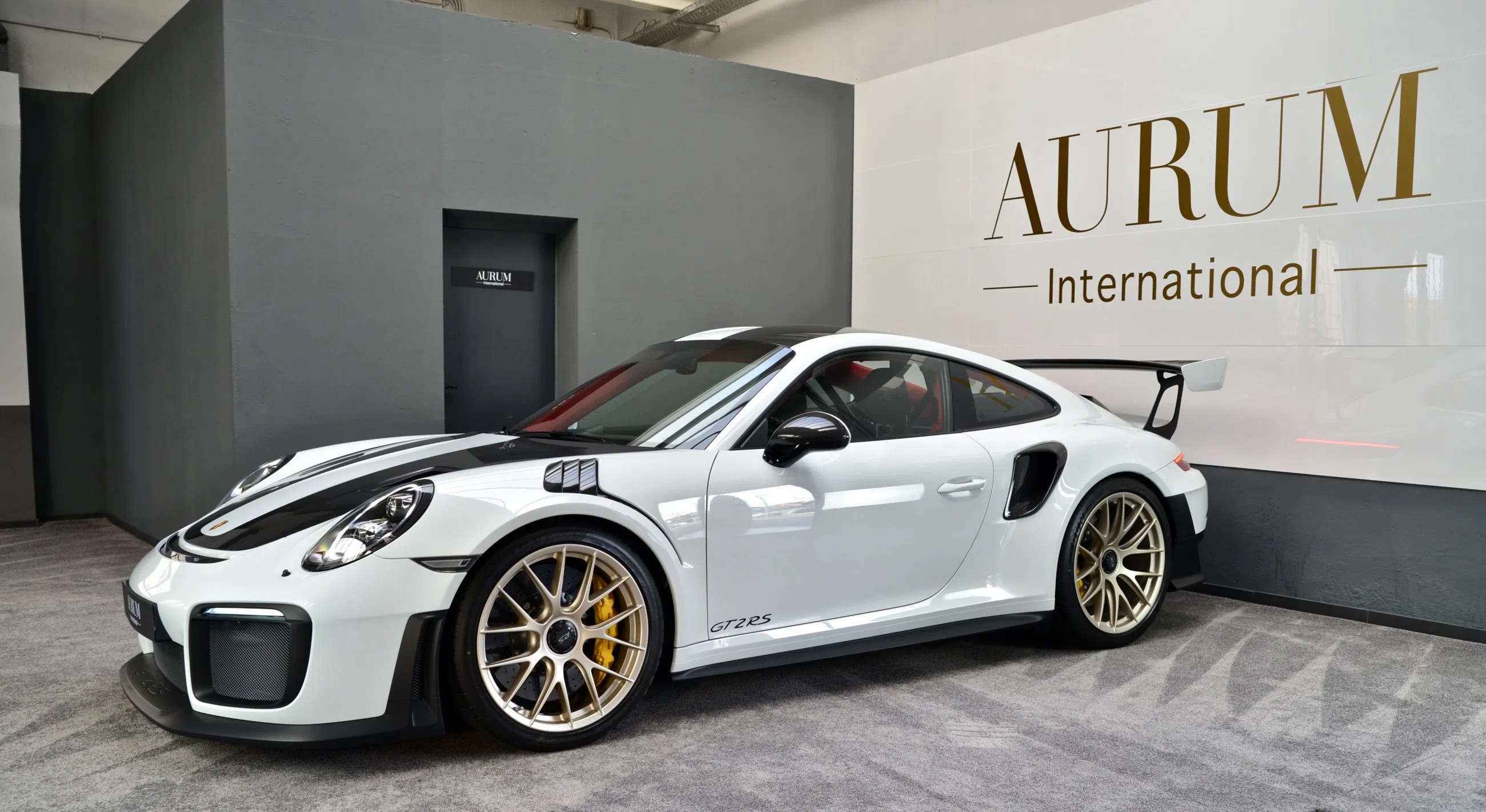 2018 Porsche 911 GT2 RS WEISSACH PACKAGE