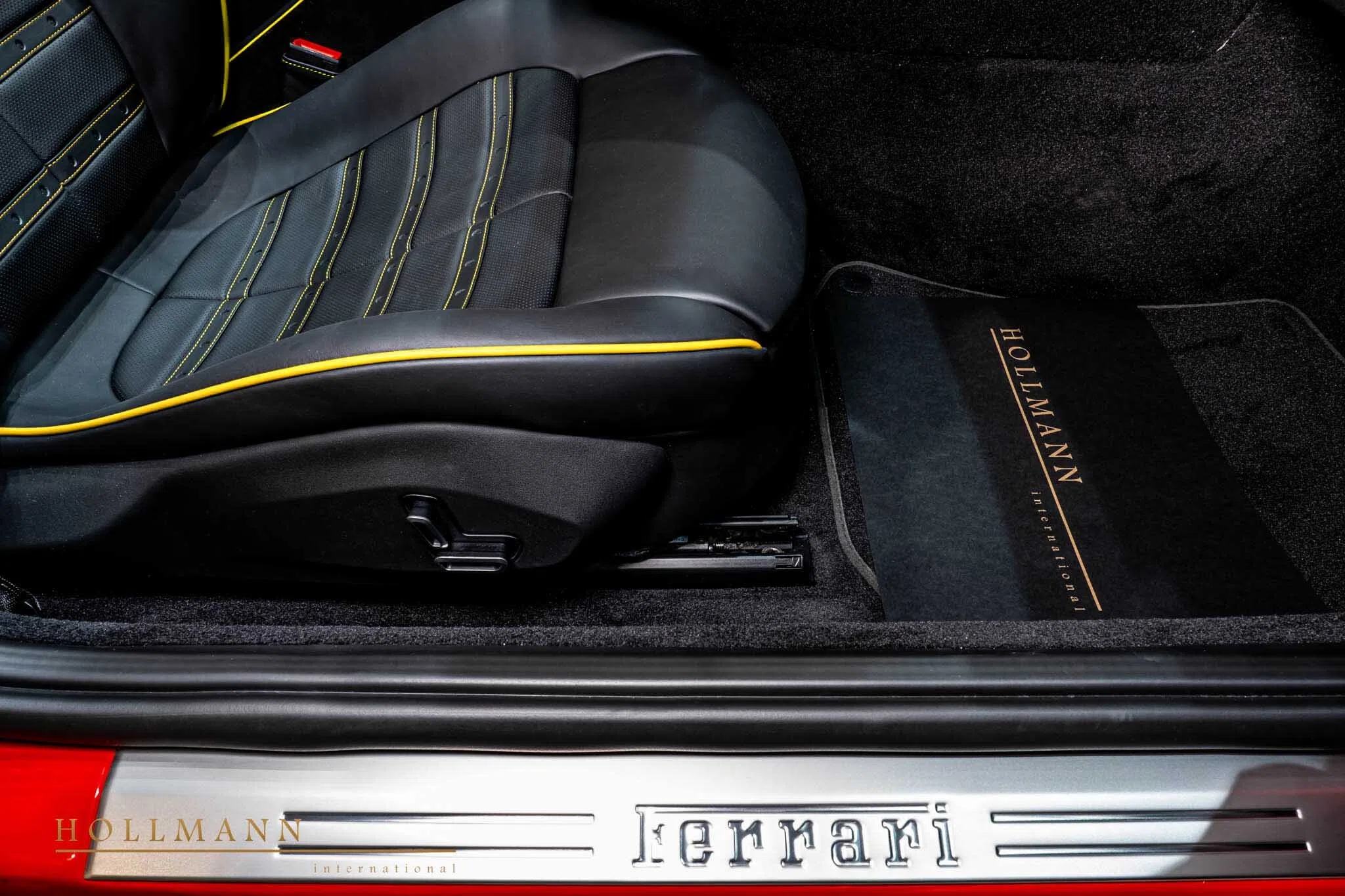 2024 Ferrari Roma Spider trunk