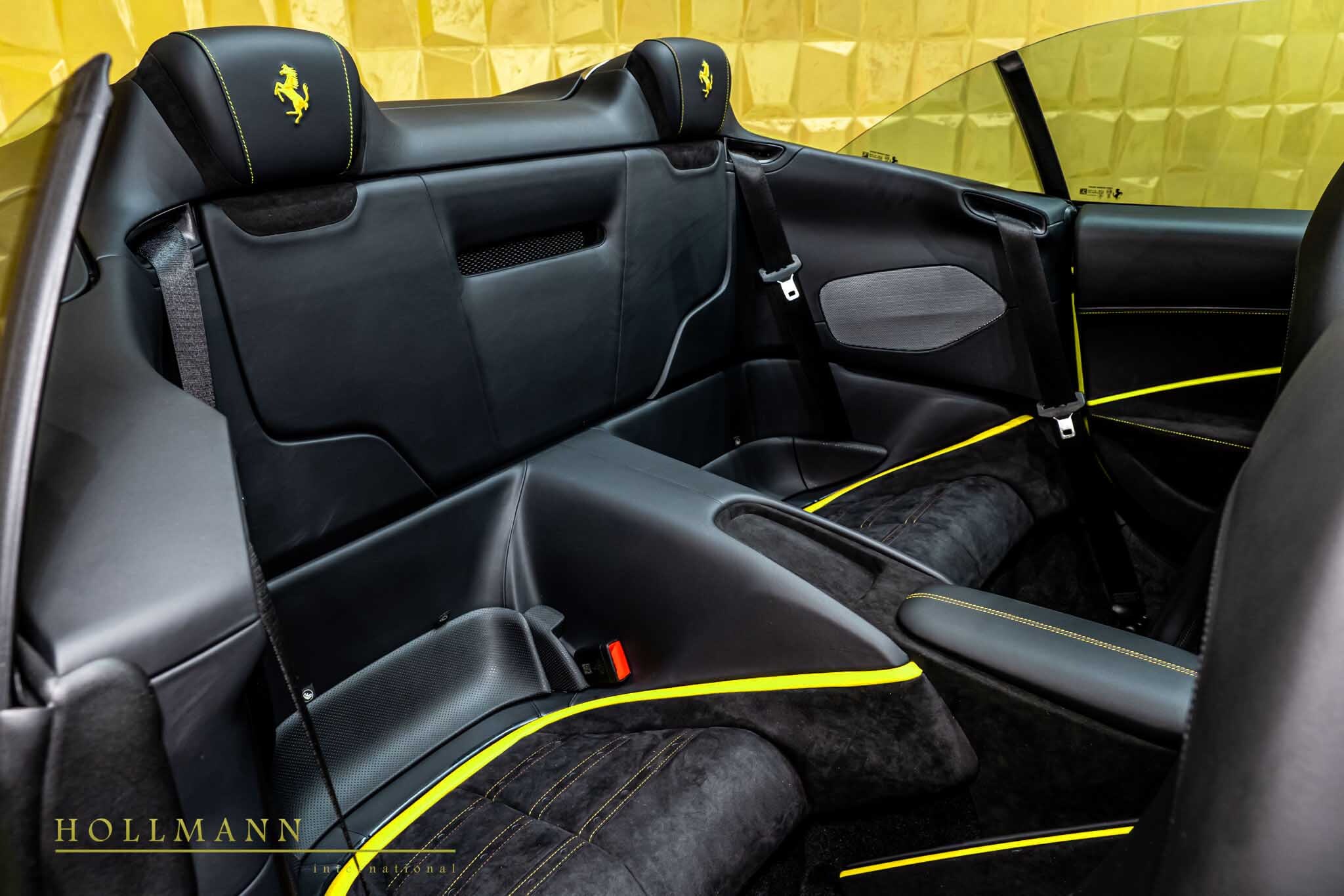 2024 Ferrari Roma Spider, 12/18