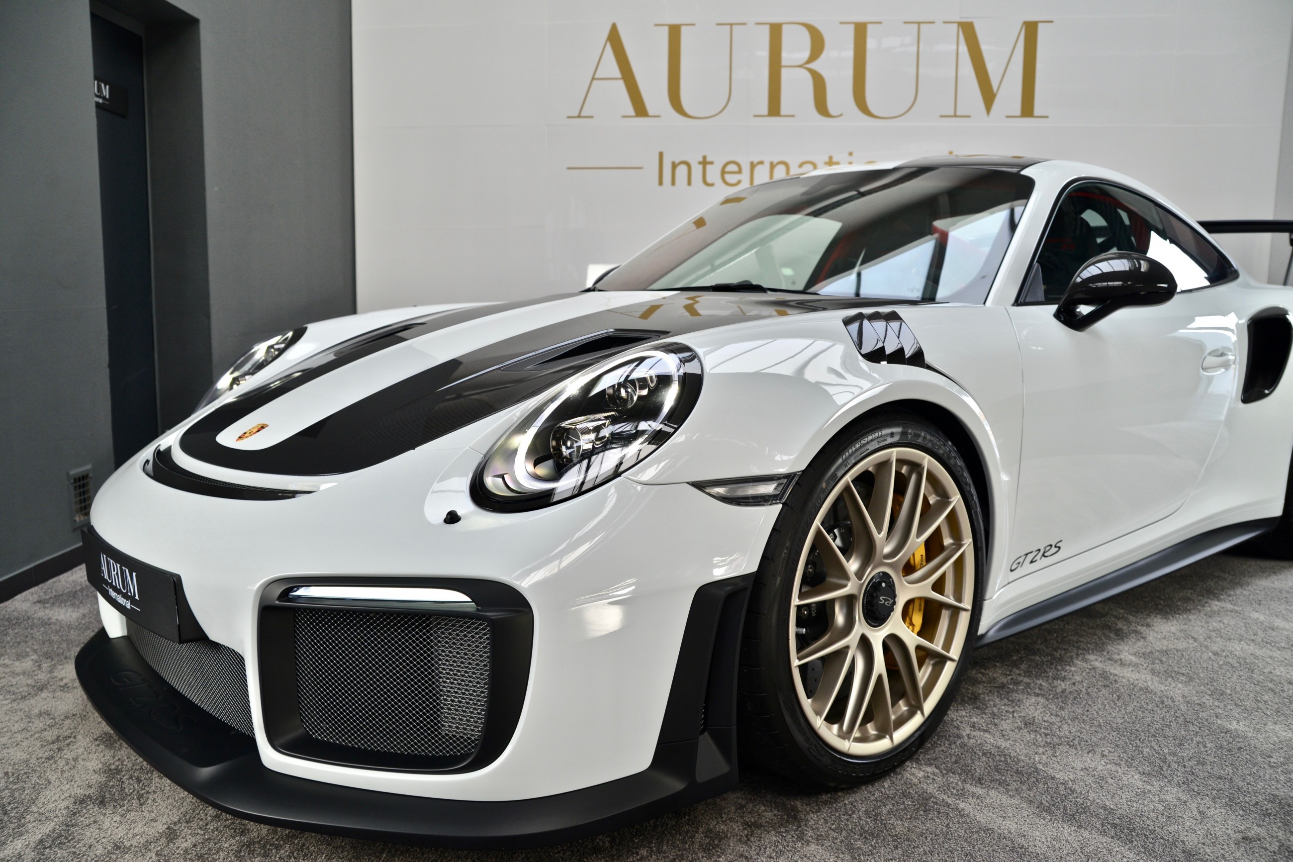 2018 Porsche 911 GT2 RS WEISSACH PACKAGE, 11/16