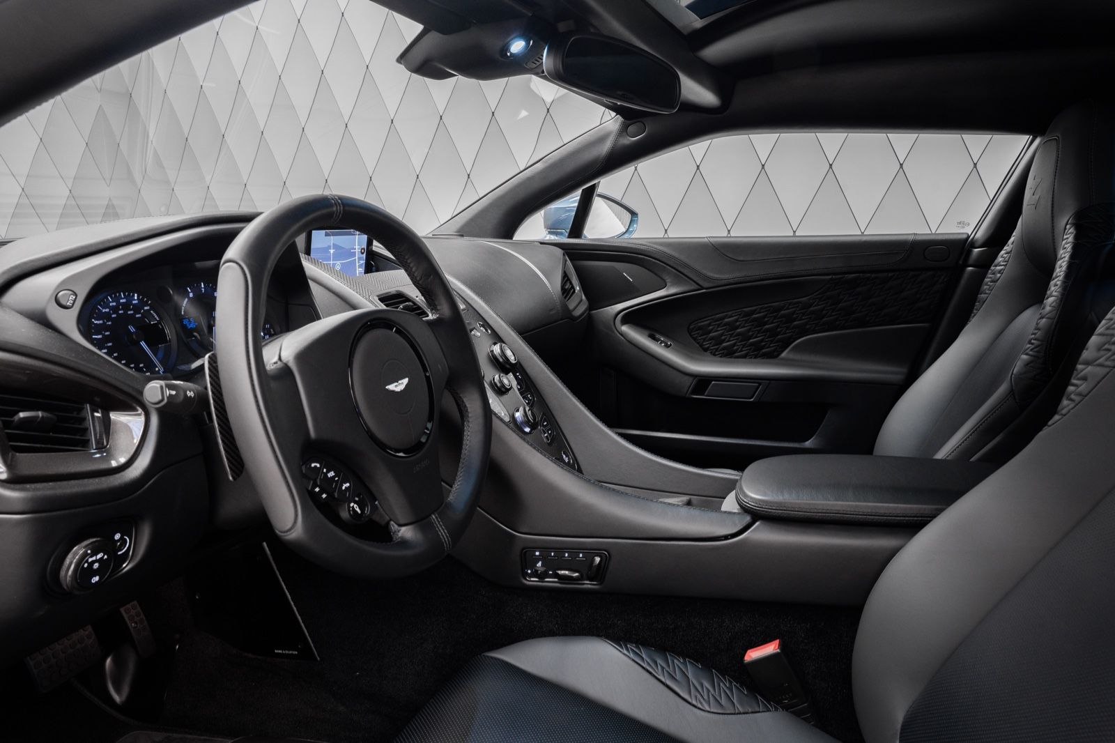 2019 Aston Martin Vanquish Zagato Shooting Brake, 3/22