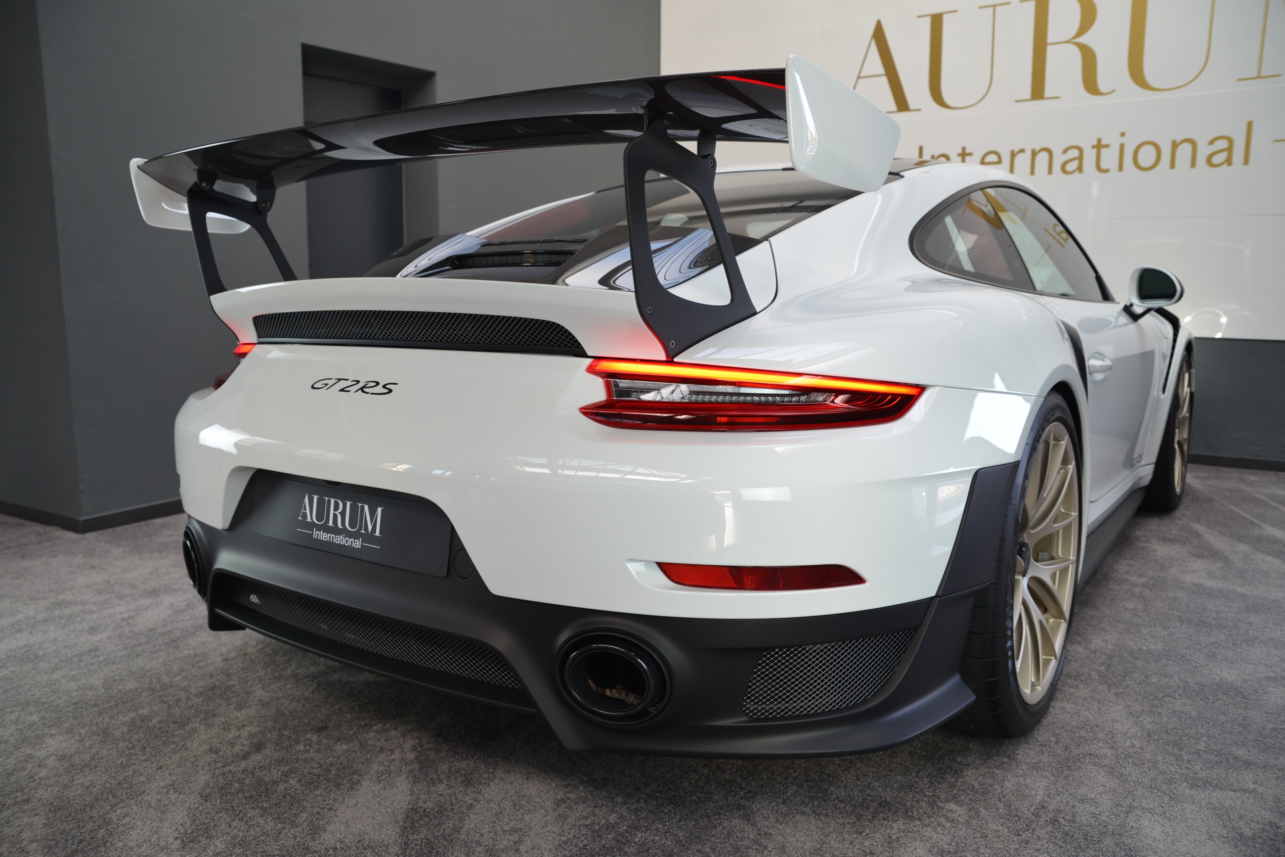 2018 Porsche 911 GT2 RS WEISSACH PACKAGE, 16/16