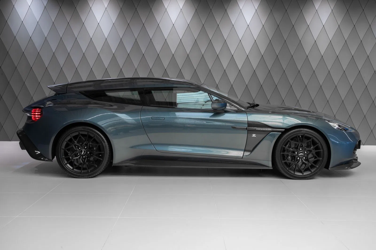 2019 Aston Martin Vanquish Zagato Shooting Brake for sale, exterior, Blue