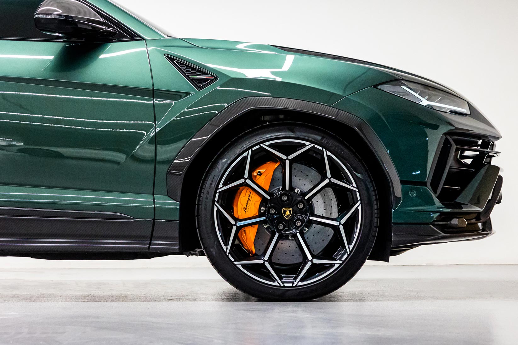 2023 Lamborghini Urus Performante, 3/20
