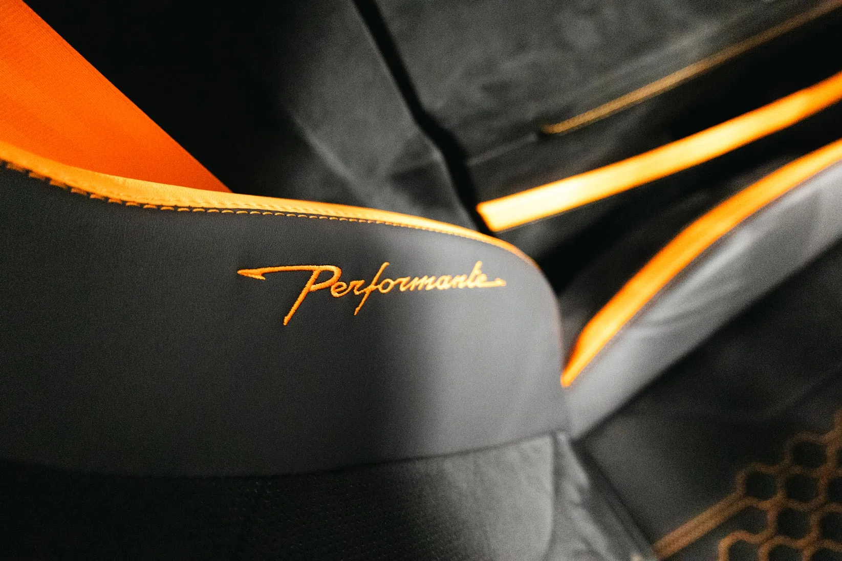 2023 Lamborghini Urus Performante interior, door sill