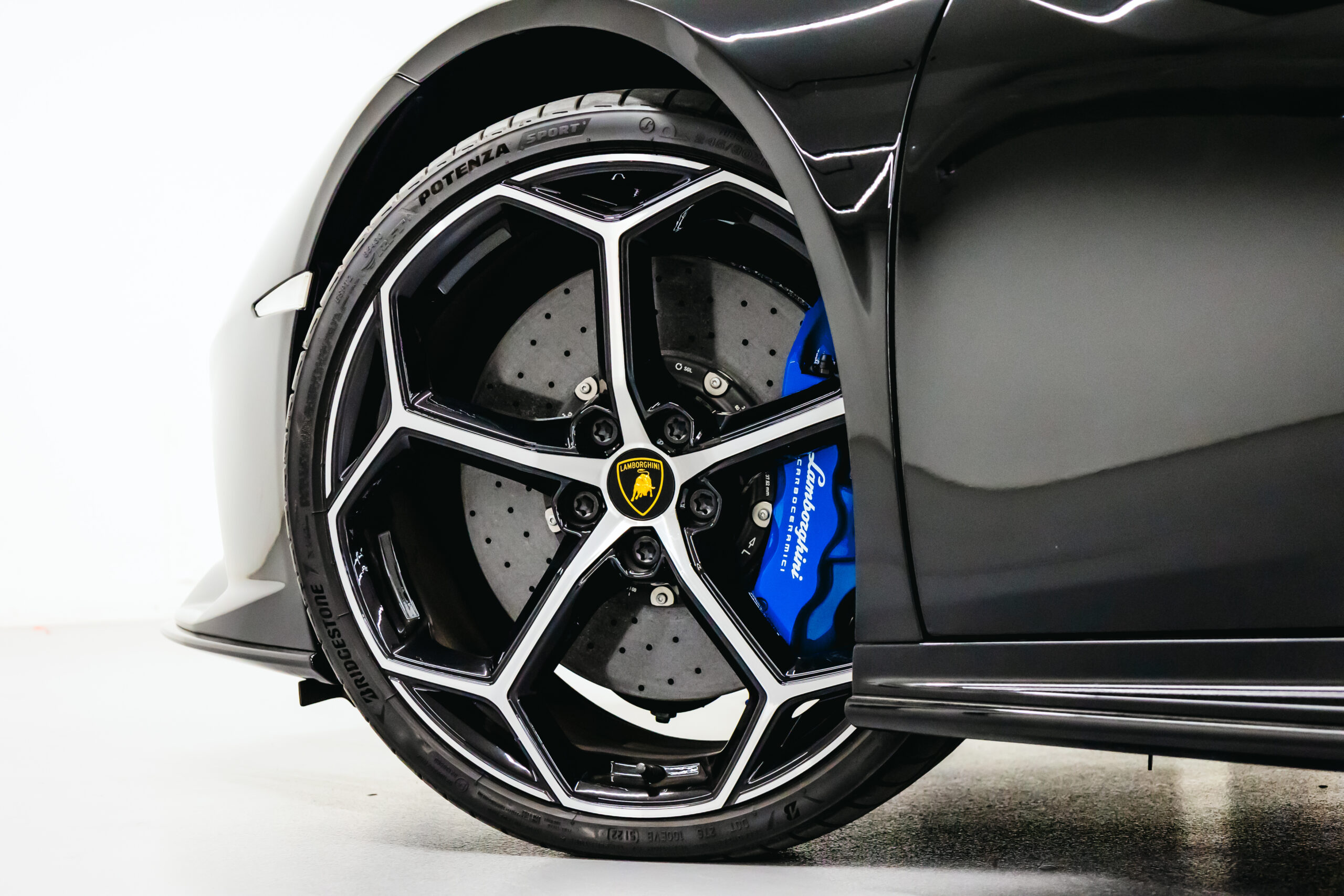 2023 Lamborghini Huracan Evo Spider, 5/18