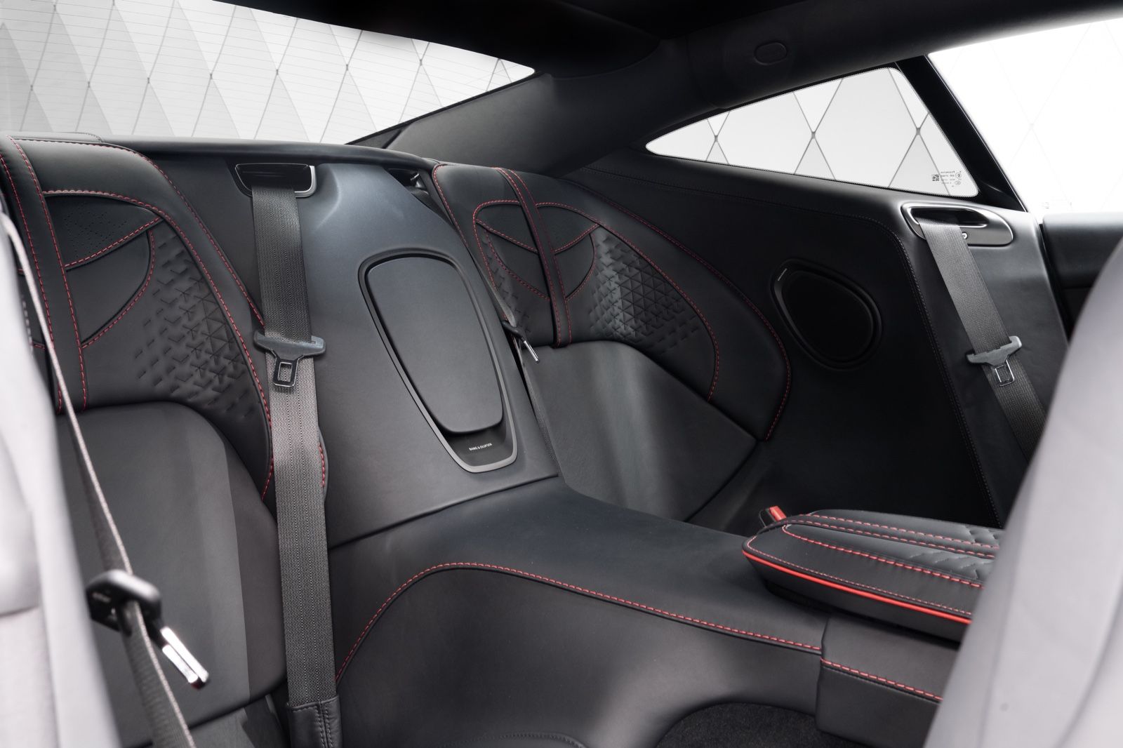 2024 Aston Martin DBS Superleggera, 9/13