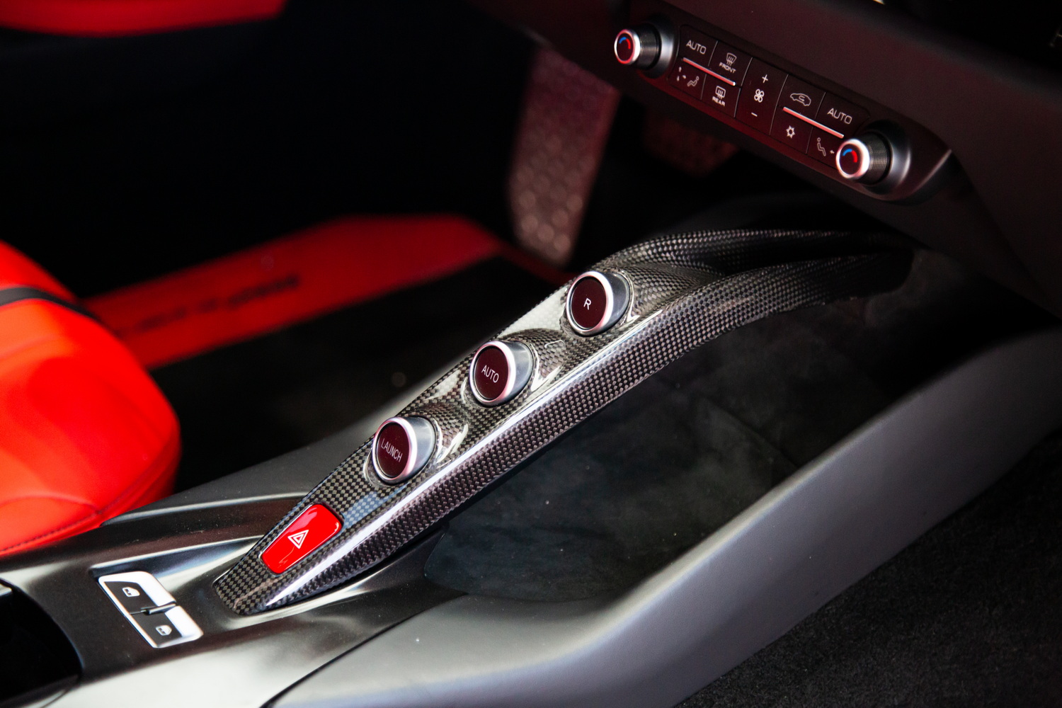2020 Ferrari 812 Superfast, 14/17
