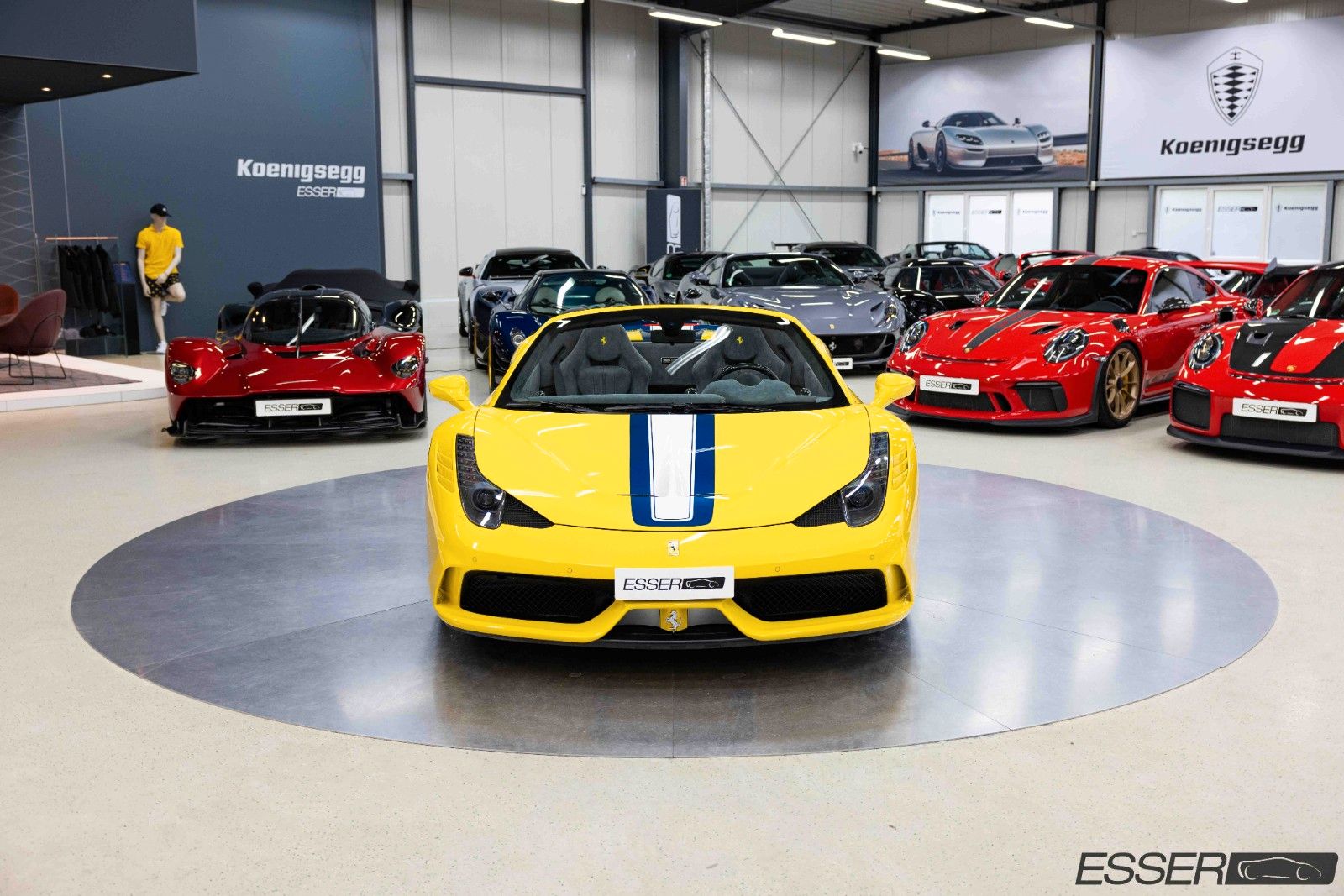2015 Ferrari 458 Speciale A, 21/24