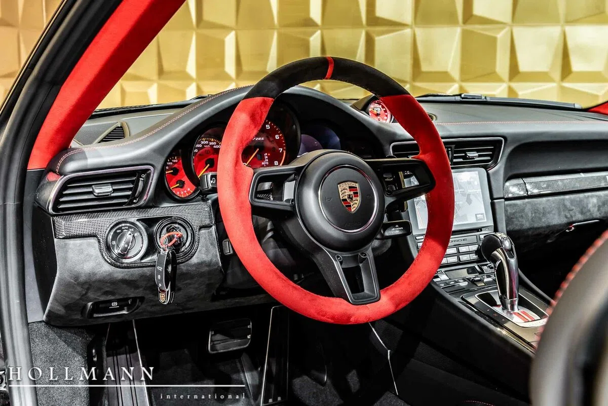 2018 Porsche 911 GT2 RS WEISSACH PACKAGE interior, dashboard, Black | Red