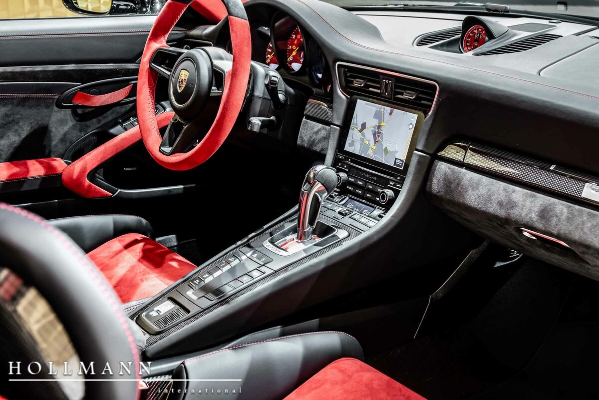 2018 Porsche 911 GT2 RS WEISSACH PACKAGE, 4/20