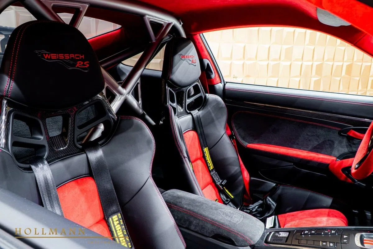 2018 Porsche 911 GT2 RS WEISSACH PACKAGE interior, seats, Black | Red