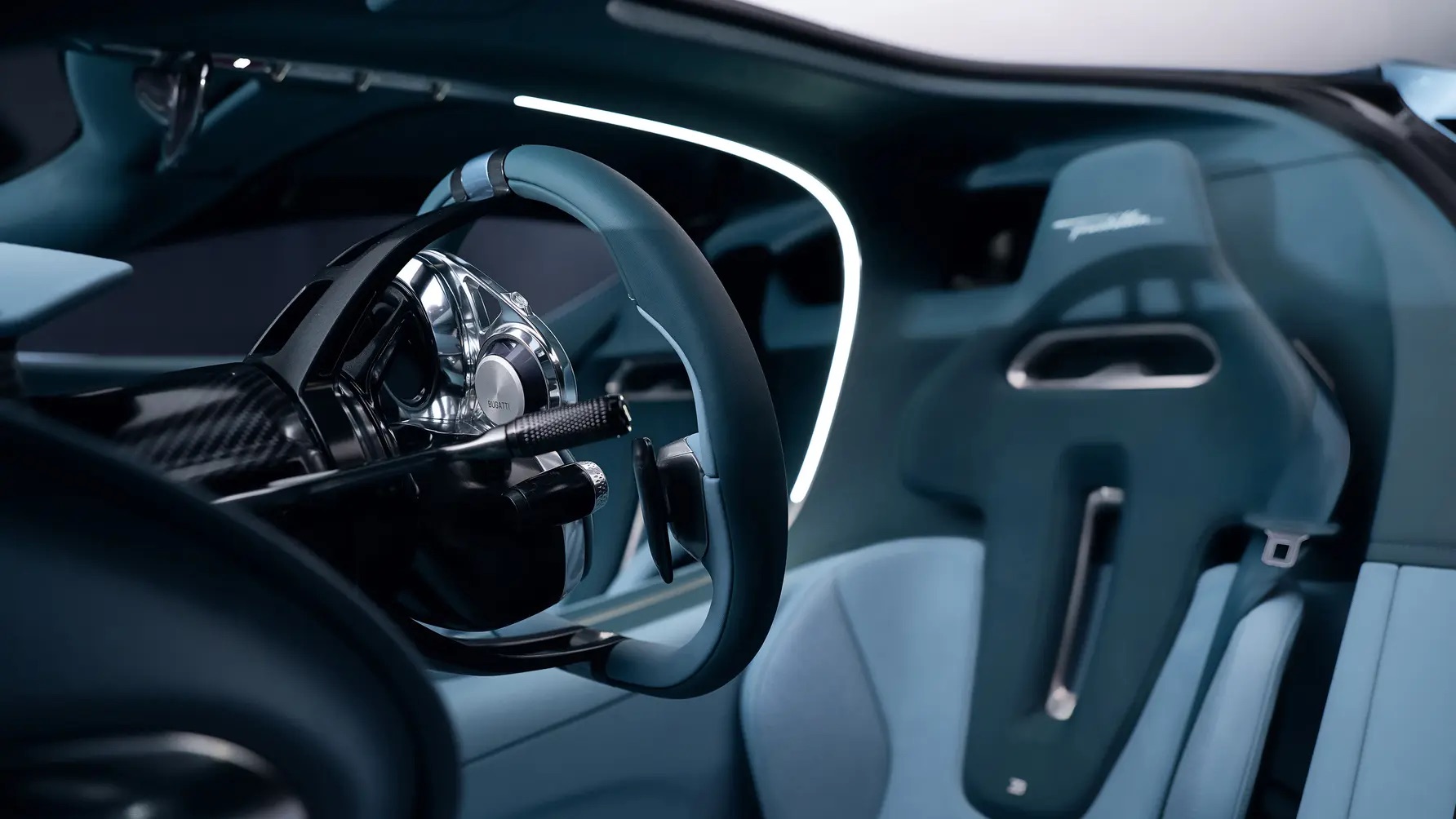 Bugatti Tourbillon, 14/18