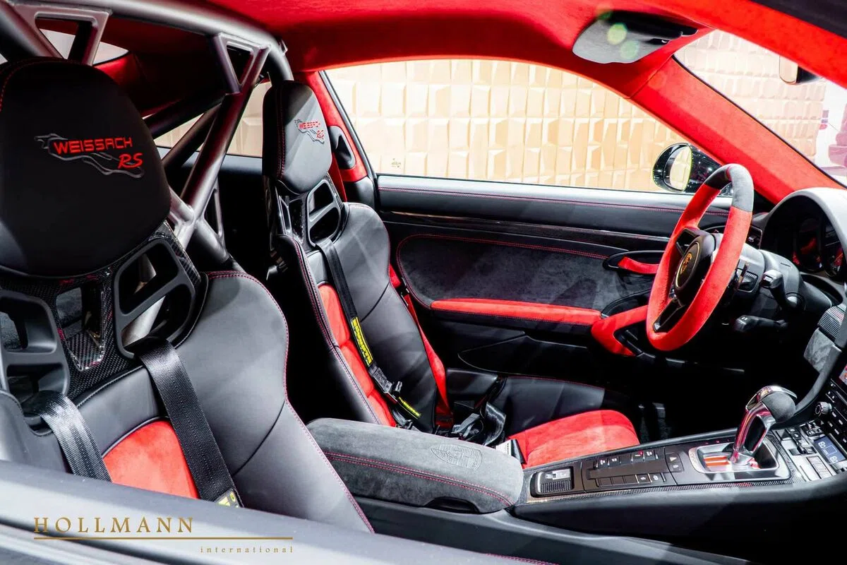 2018 Porsche 911 GT2 RS WEISSACH PACKAGE interior, Black | Red