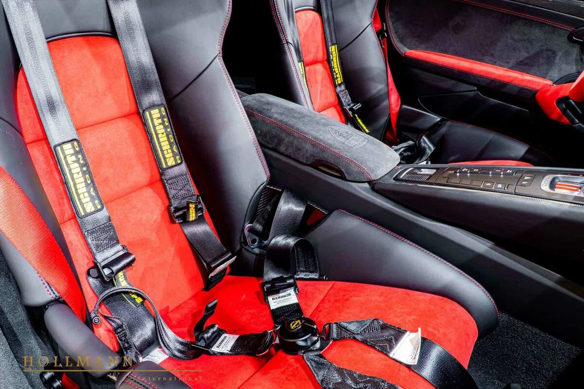 2018 Porsche 911 GT2 RS WEISSACH PACKAGE interior, seats, Black | Red